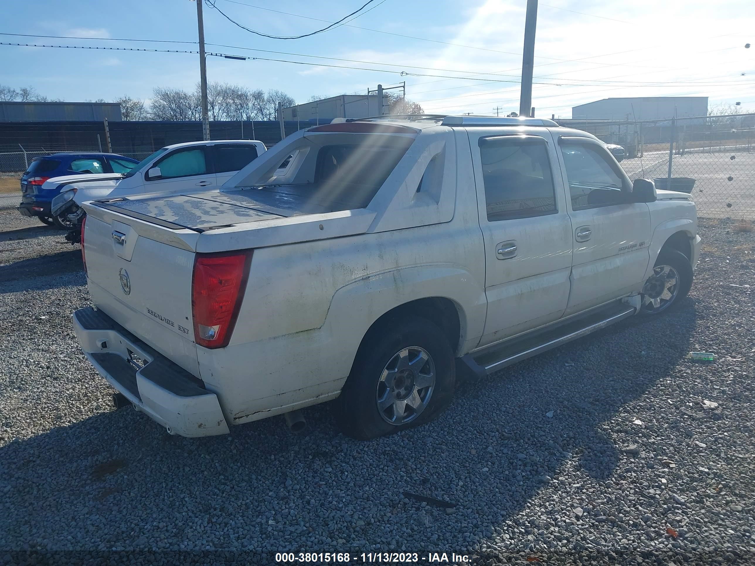 Photo 3 VIN: 3GYEK62N45G241584 - CADILLAC ESCALADE 