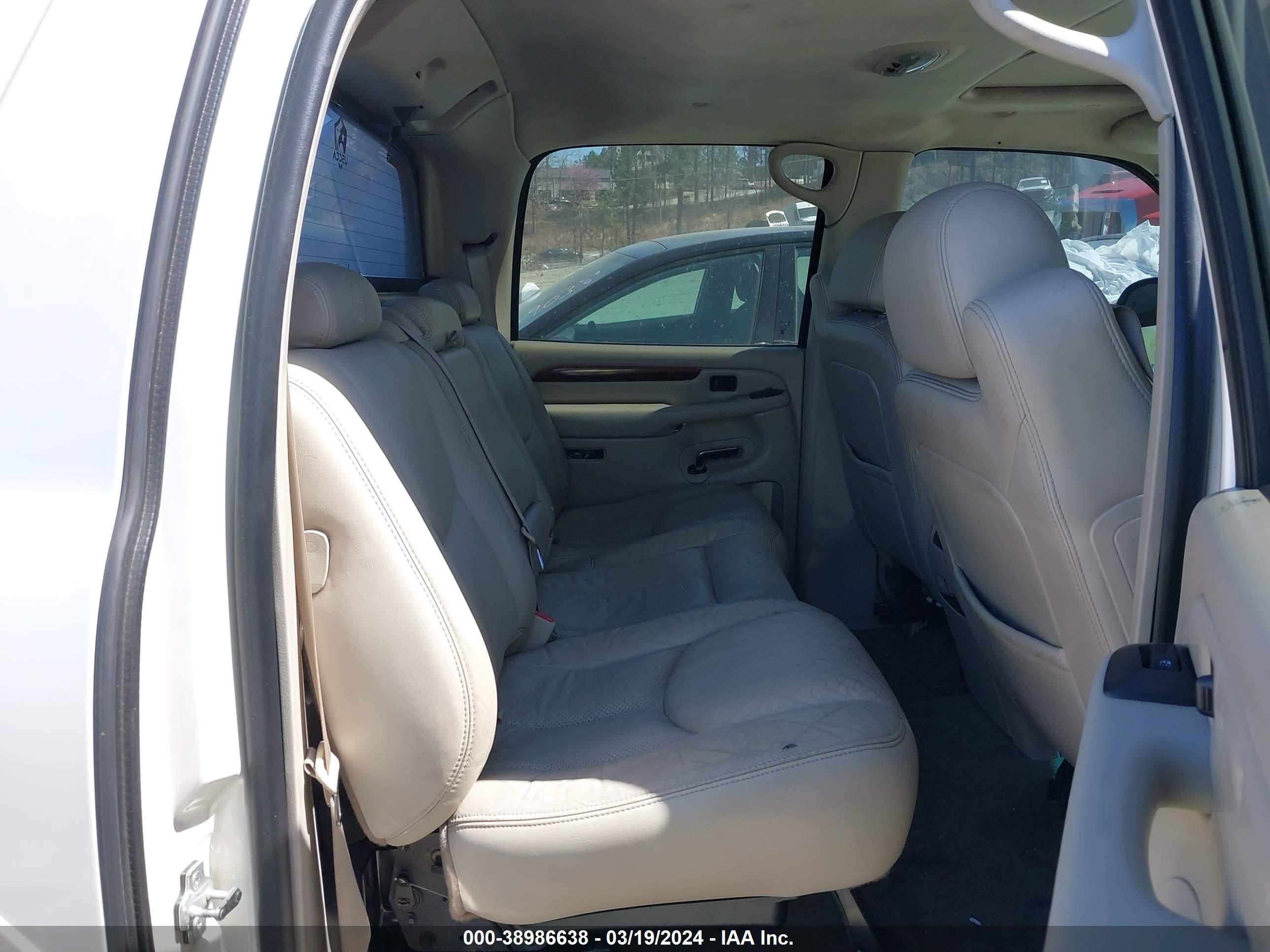 Photo 7 VIN: 3GYEK62N55G275257 - CADILLAC ESCALADE 