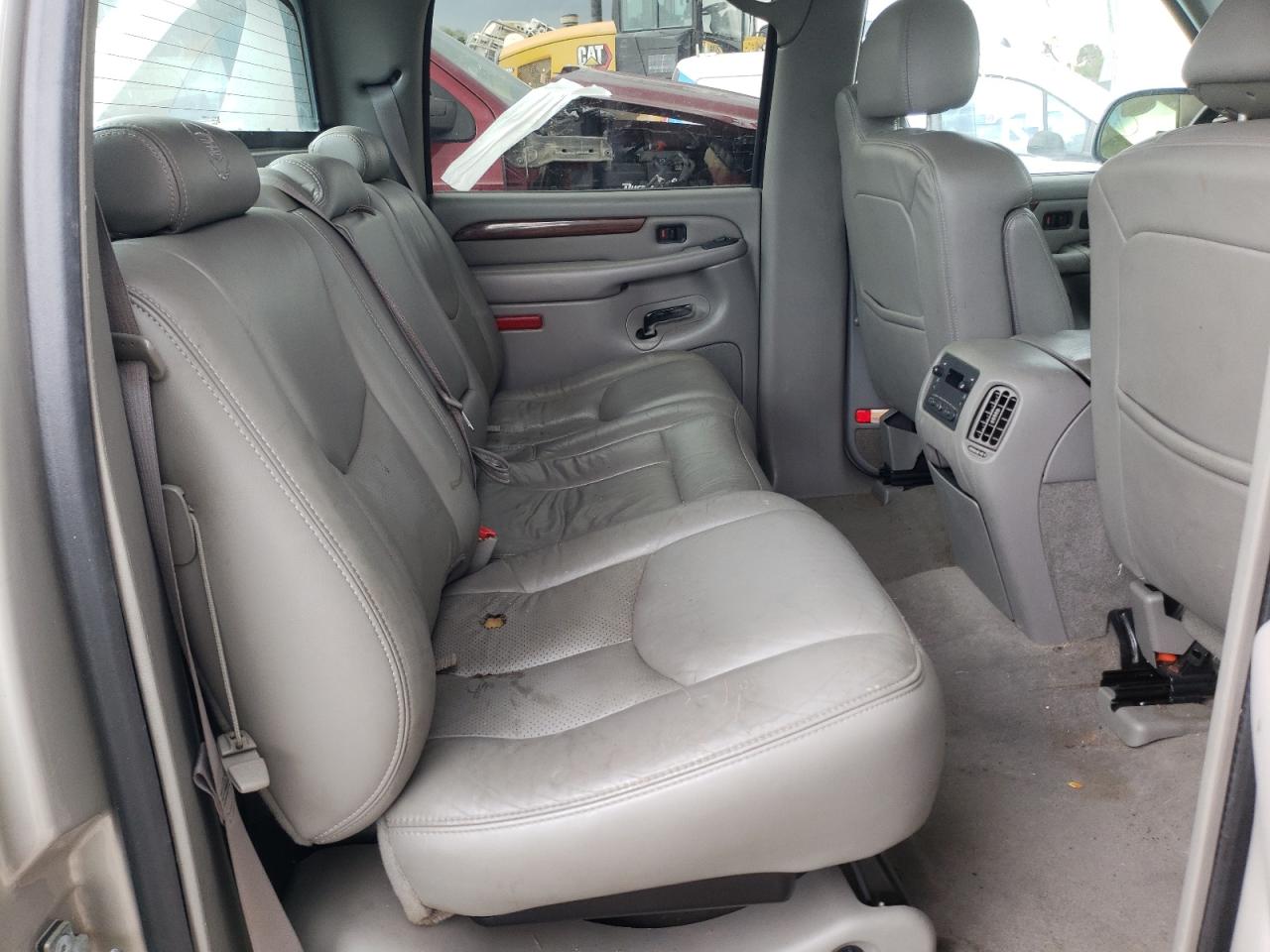 Photo 9 VIN: 3GYEK62N74G243277 - CADILLAC ESCALADE 