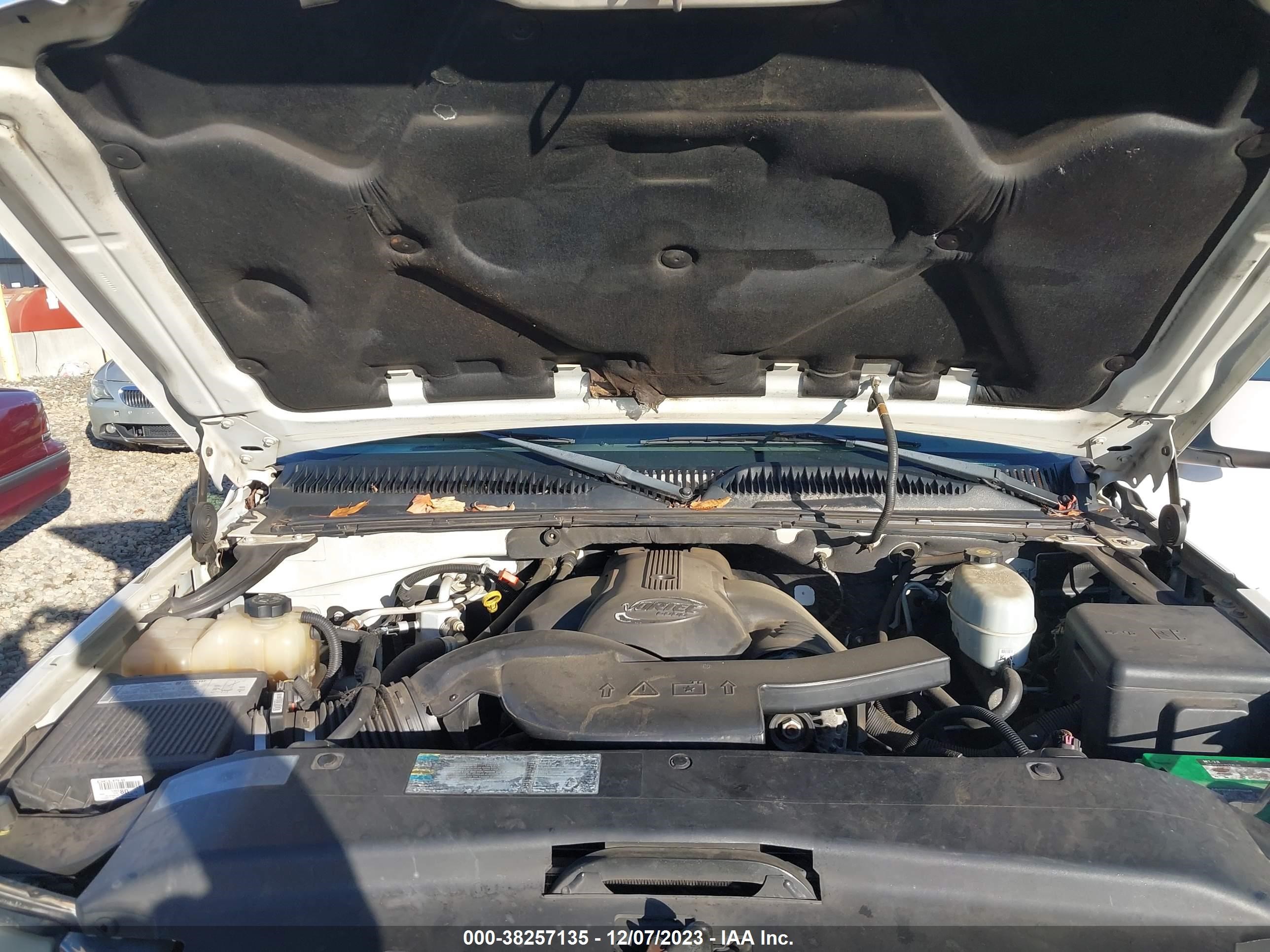 Photo 9 VIN: 3GYEK62N85G196603 - CADILLAC ESCALADE 