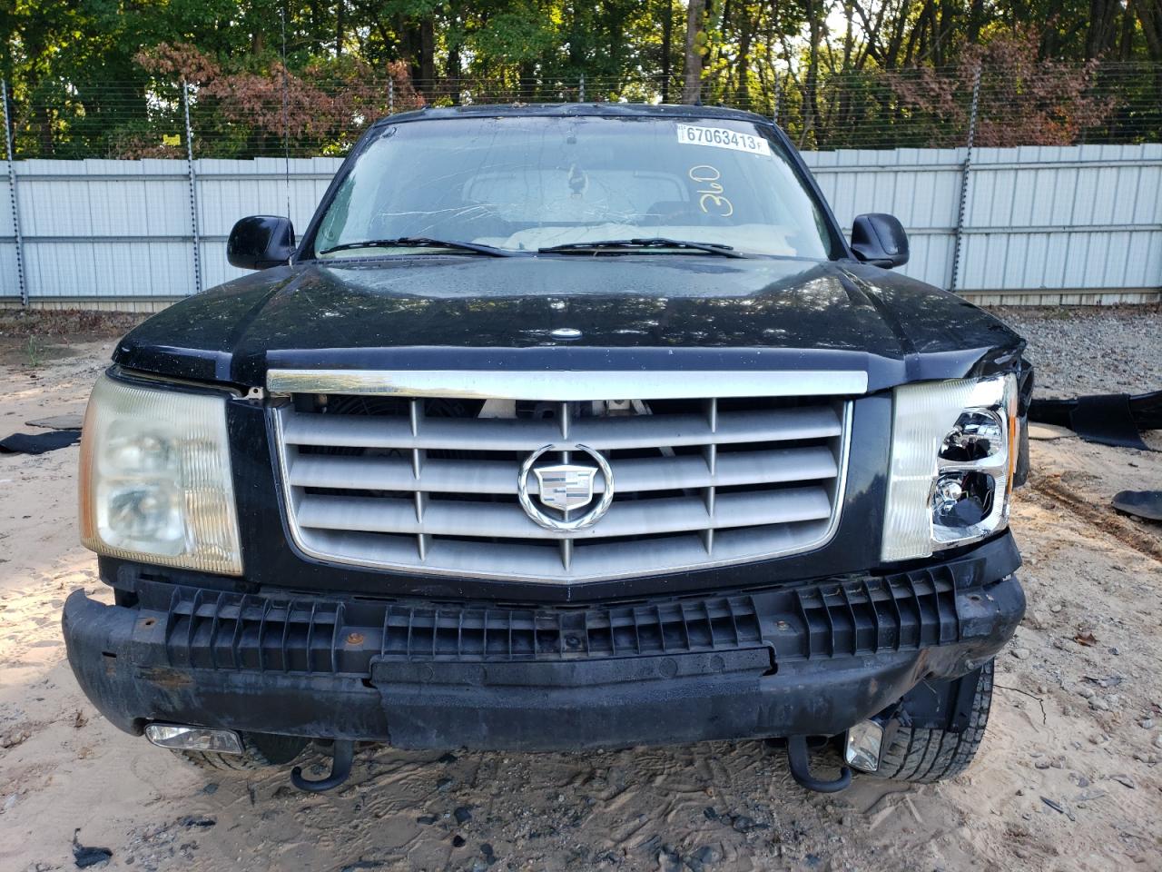 Photo 4 VIN: 3GYEK63N02G199506 - CADILLAC ESCALADE 