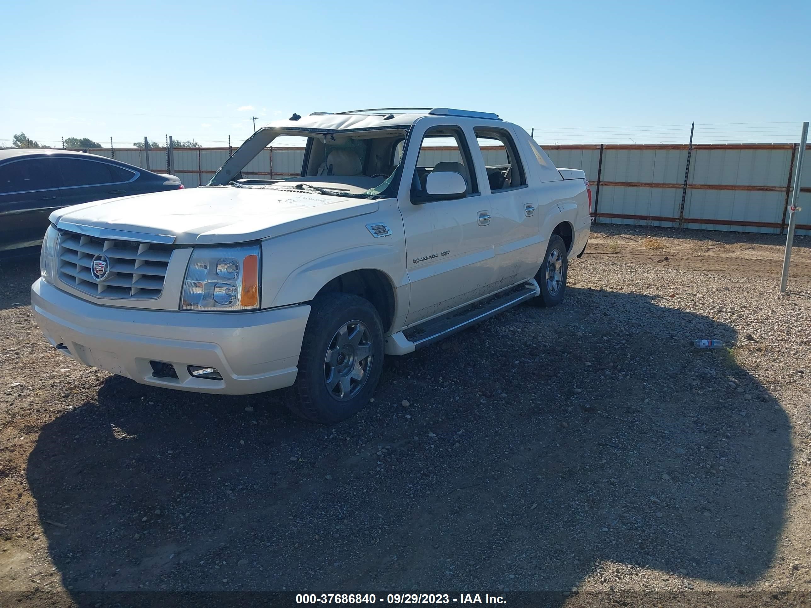 Photo 1 VIN: 3GYEK63N13G291676 - CADILLAC ESCALADE 