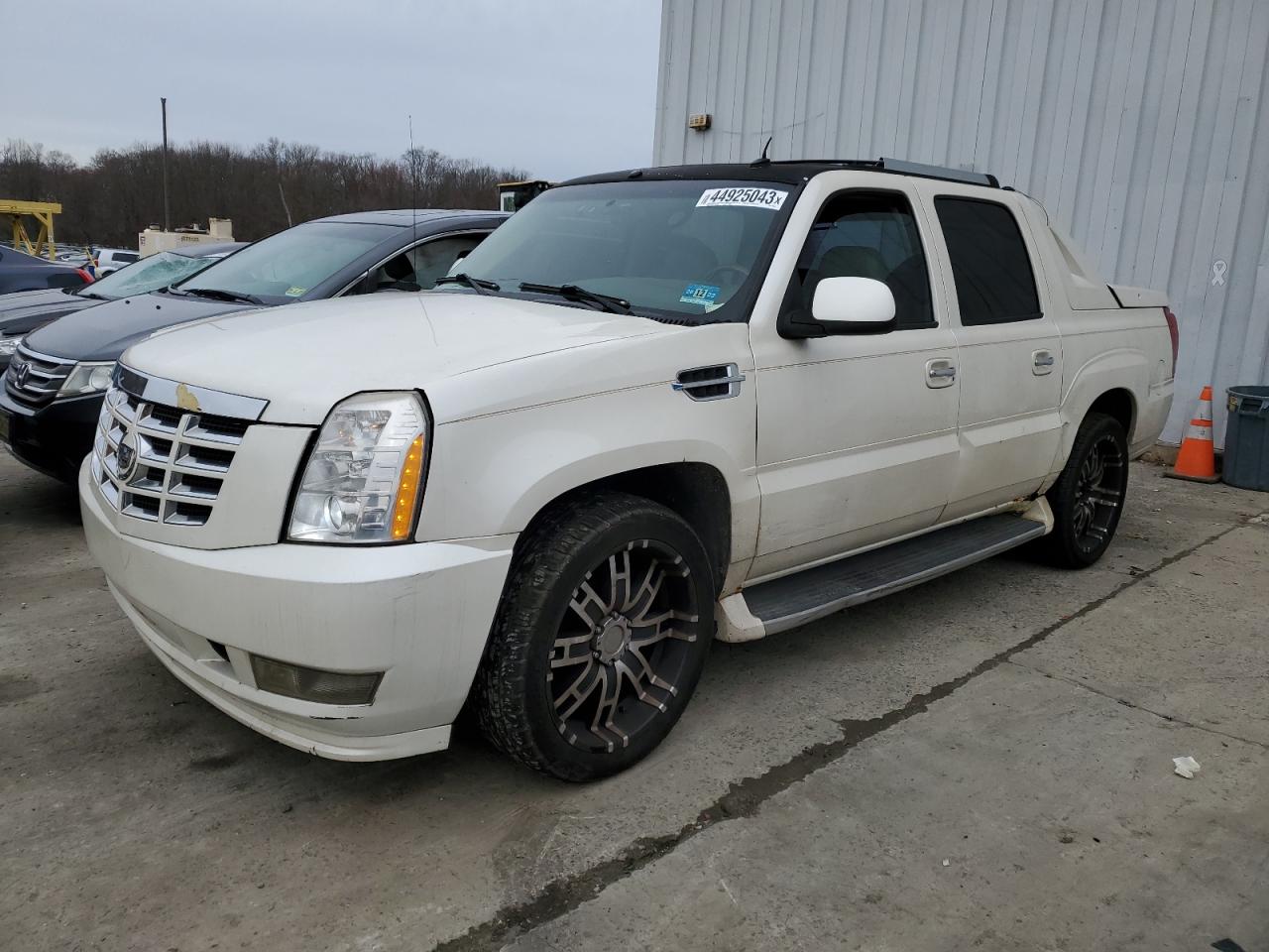 Photo 0 VIN: 3GYEK63N42G326452 - CADILLAC ESCALADE 