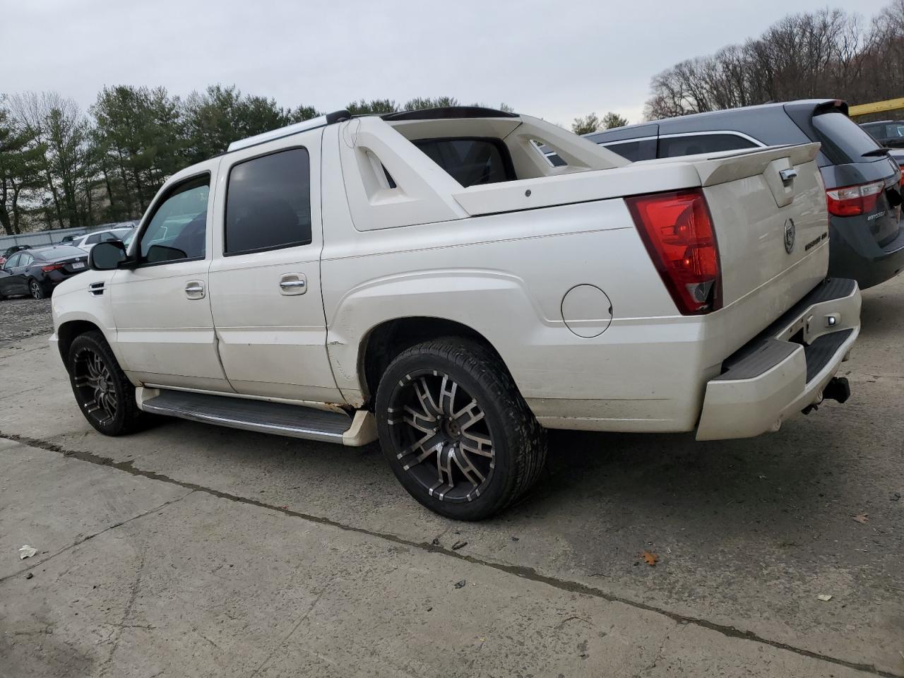 Photo 1 VIN: 3GYEK63N42G326452 - CADILLAC ESCALADE 