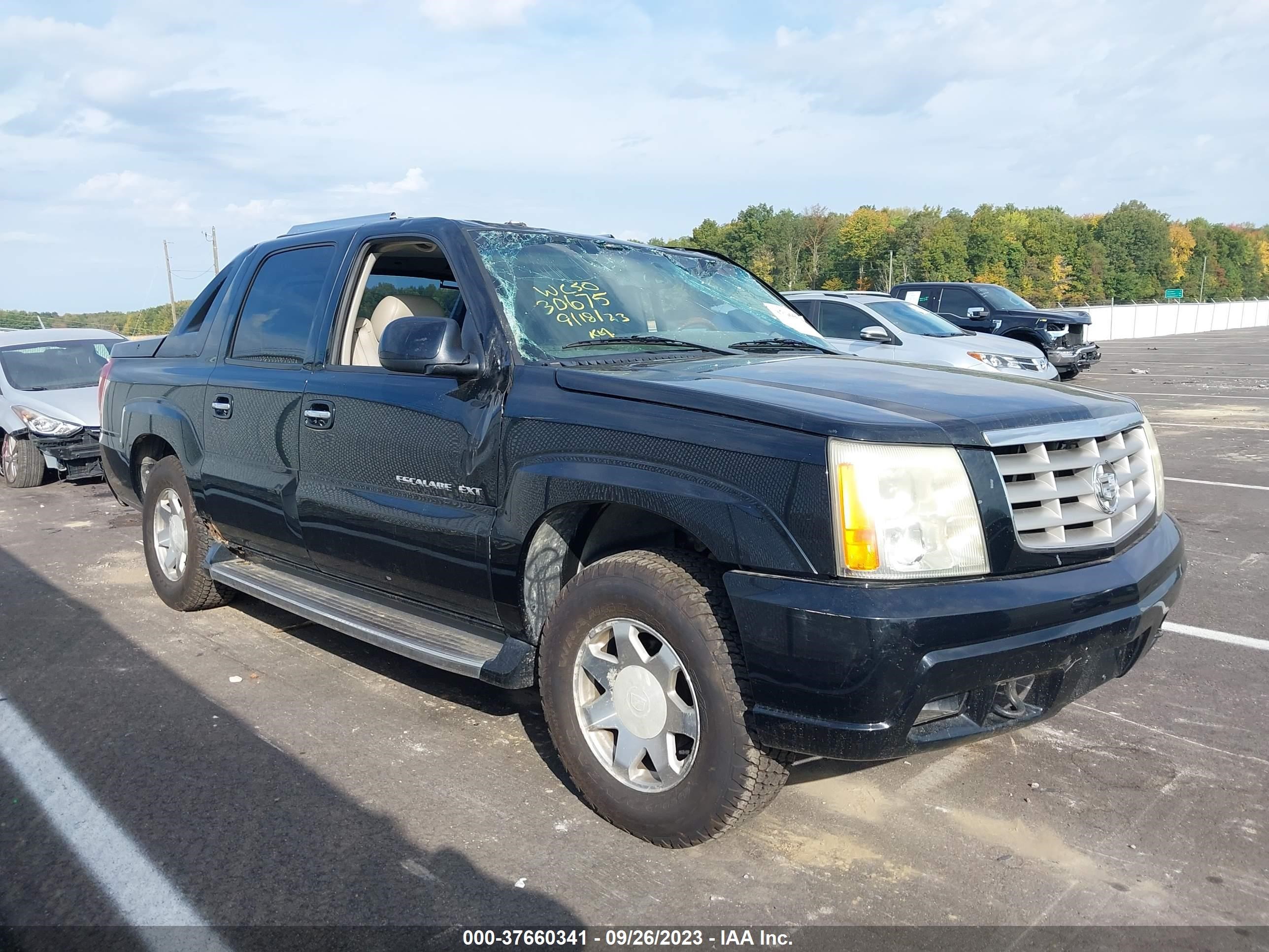 Photo 0 VIN: 3GYEK63N43G331104 - CADILLAC ESCALADE 