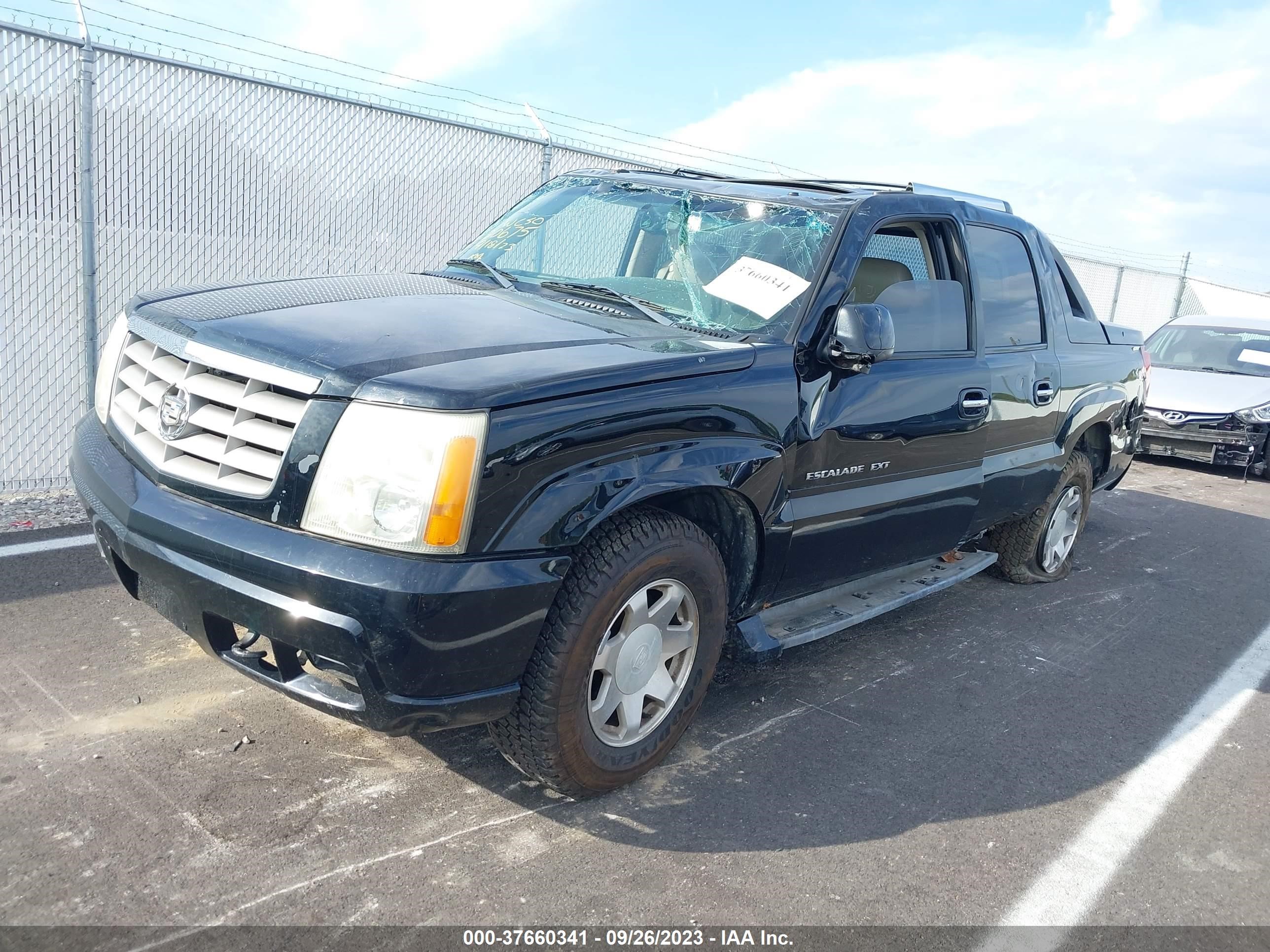 Photo 1 VIN: 3GYEK63N43G331104 - CADILLAC ESCALADE 