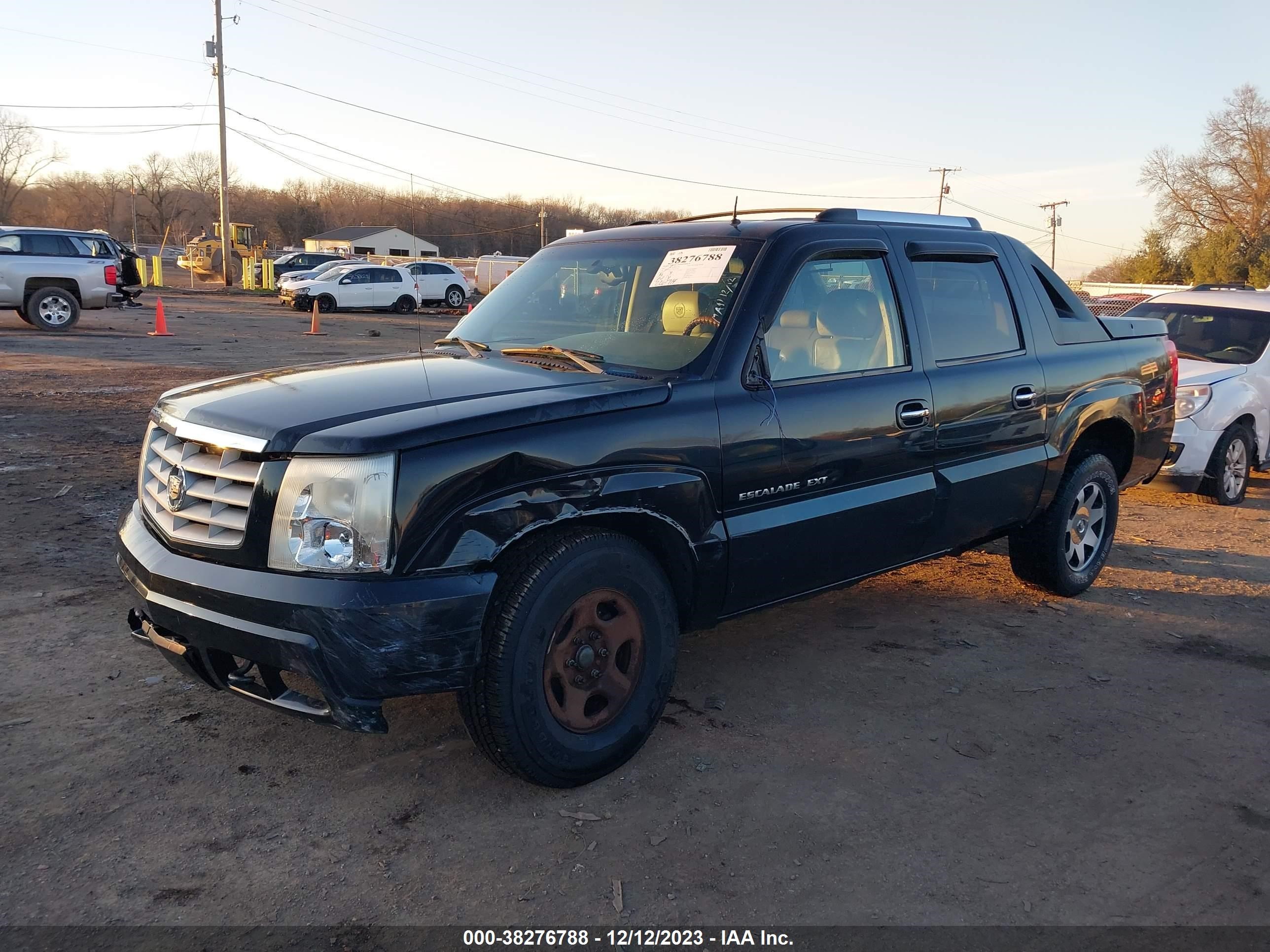 Photo 1 VIN: 3GYEK63N92G246189 - CADILLAC ESCALADE 