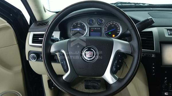 Photo 13 VIN: 3GYFK12229G123908 - CADILLAC ESCALADE 