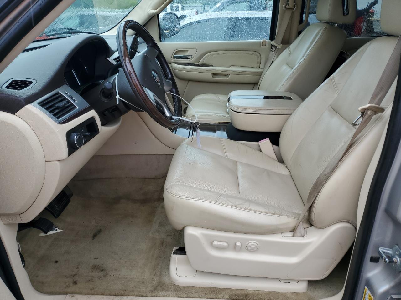 Photo 6 VIN: 3GYFK62817G156980 - CADILLAC ESCALADE 