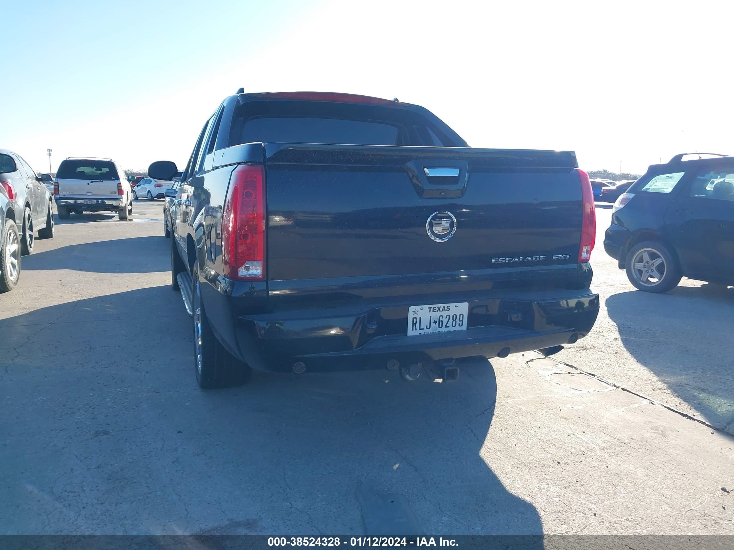 Photo 2 VIN: 3GYFK62848G161611 - CADILLAC ESCALADE 