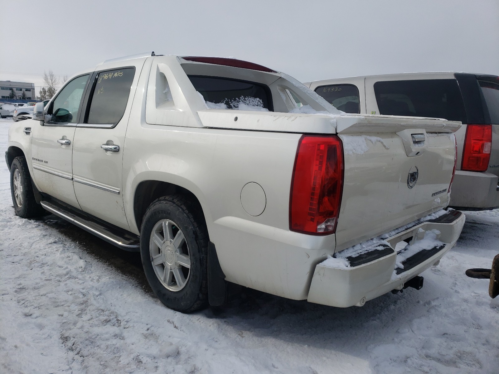 Photo 2 VIN: 3GYFK62858G253424 - CADILLAC ESCALADE E 