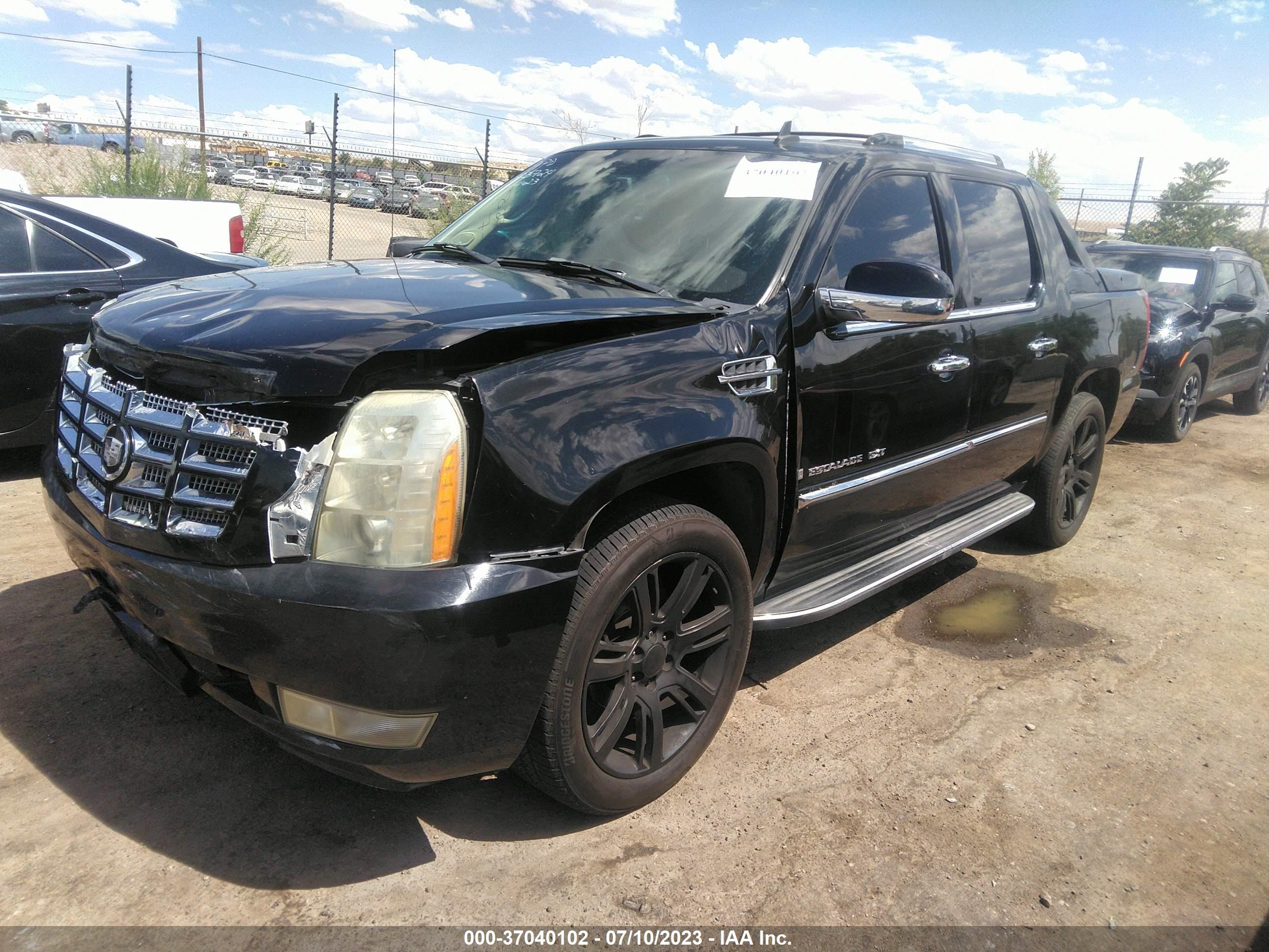 Photo 1 VIN: 3GYFK628X7G164656 - CADILLAC ESCALADE 