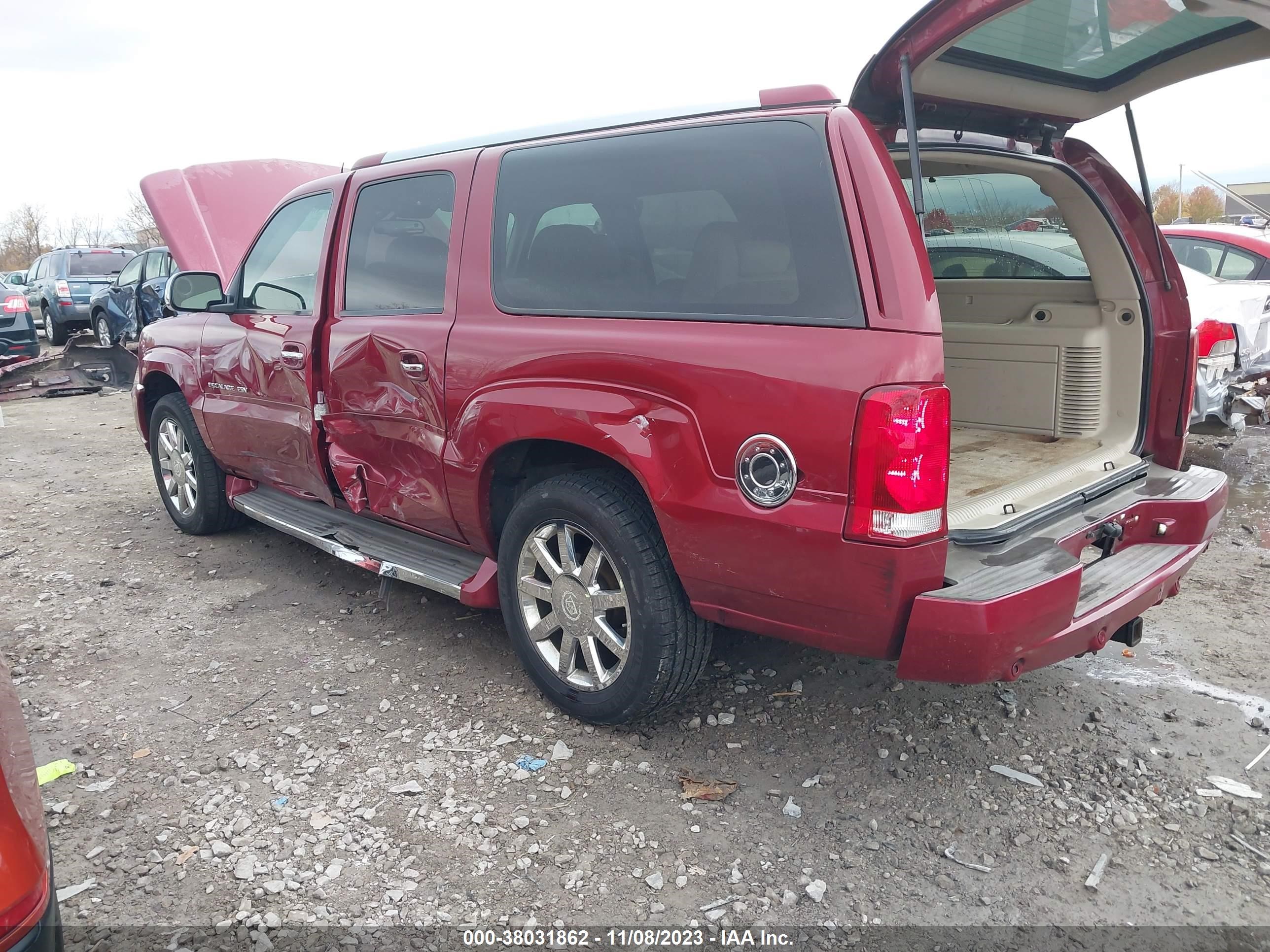 Photo 2 VIN: 3GYFK66N05G138161 - CADILLAC ESCALADE 