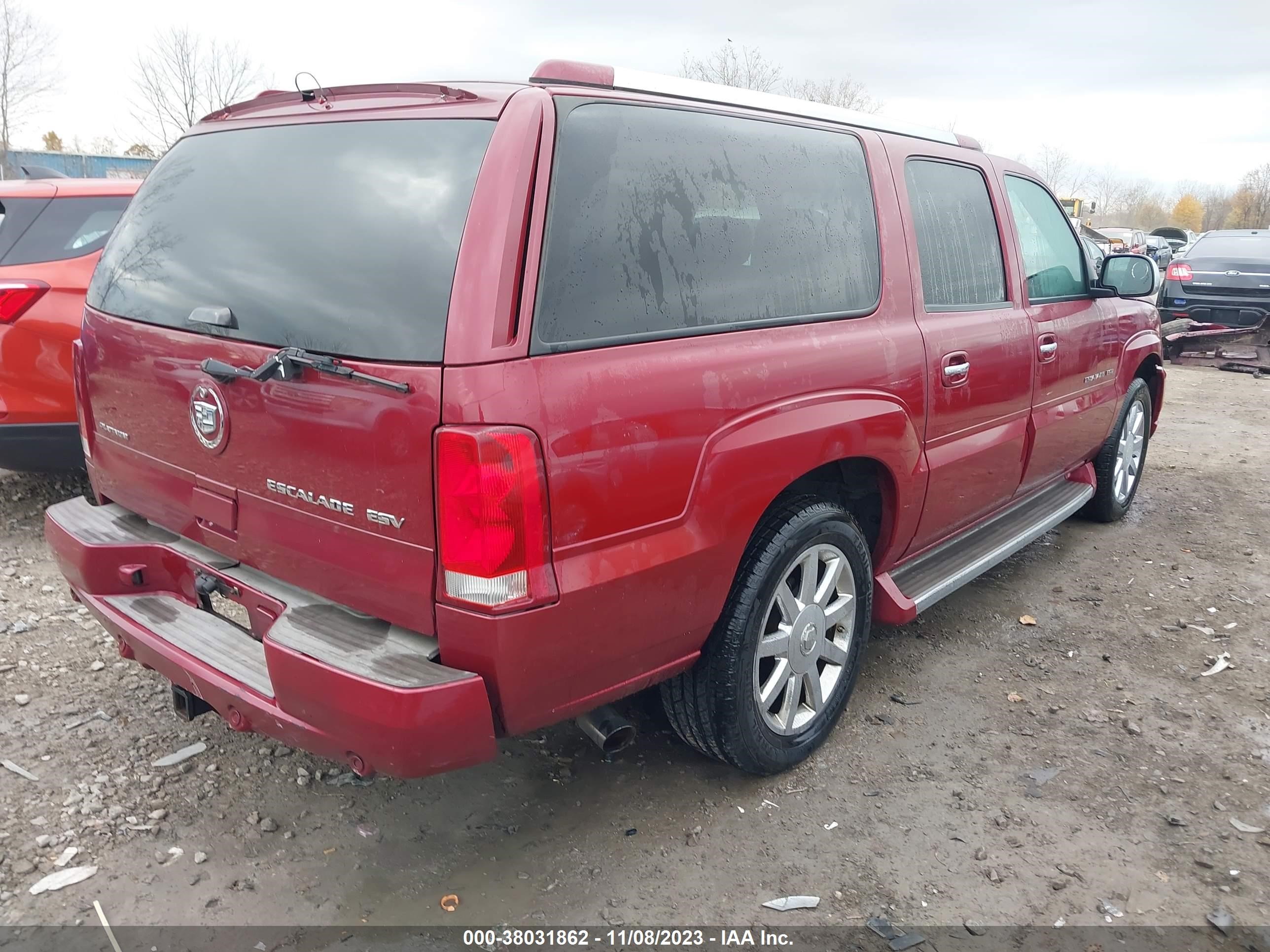 Photo 3 VIN: 3GYFK66N05G138161 - CADILLAC ESCALADE 