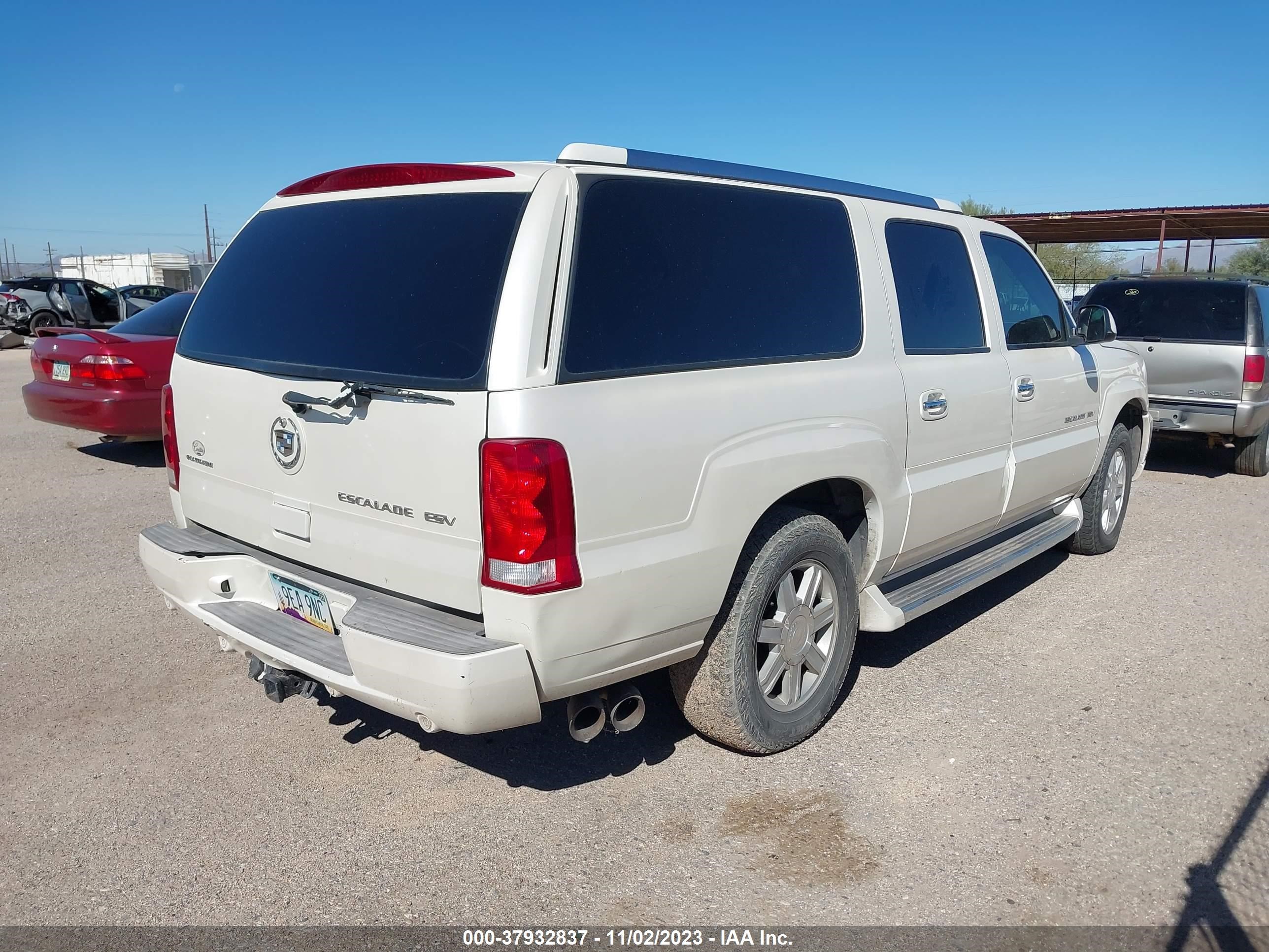 Photo 3 VIN: 3GYFK66N05G217202 - CADILLAC ESCALADE 