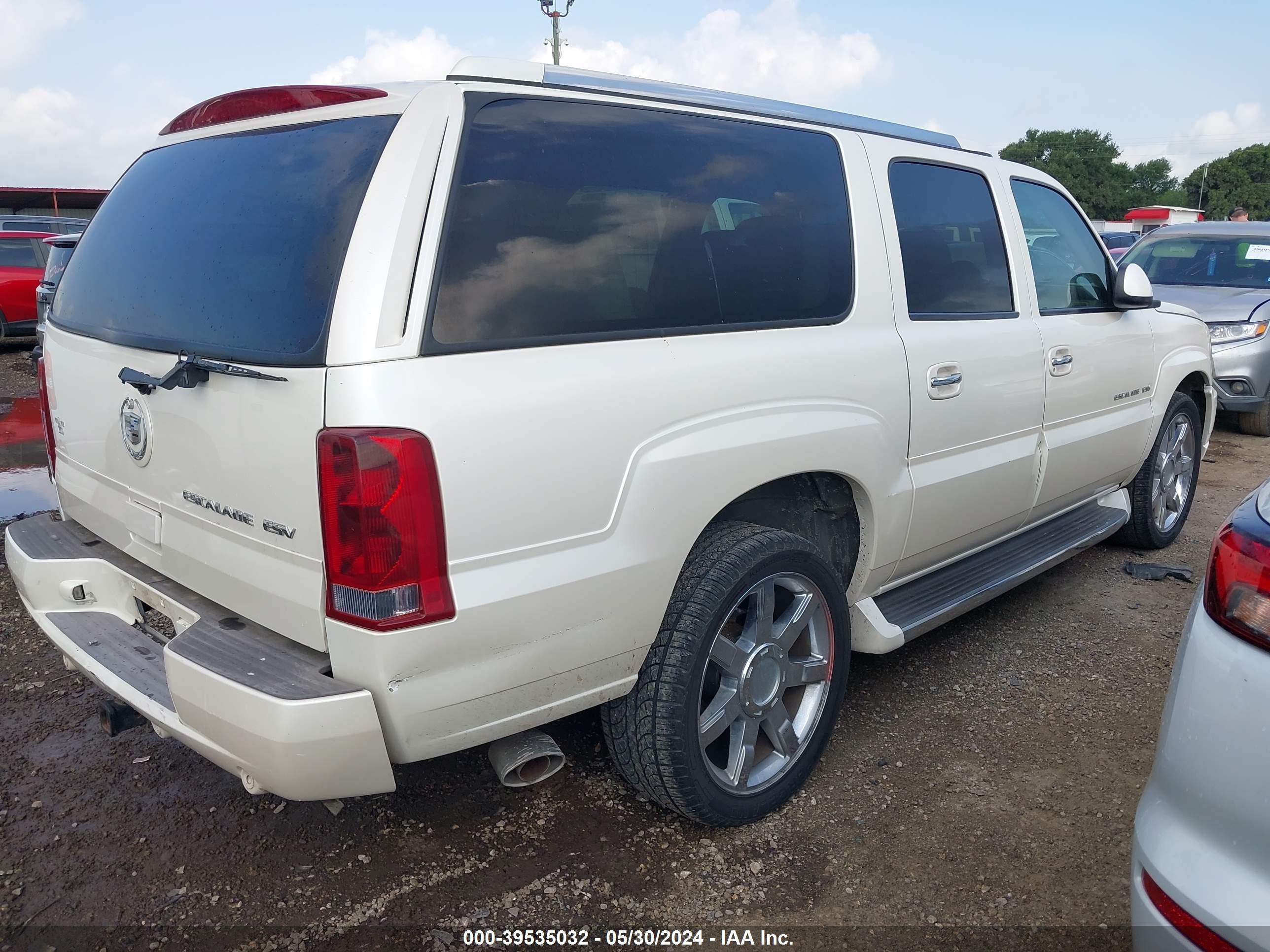 Photo 3 VIN: 3GYFK66N13G250500 - CADILLAC ESCALADE 