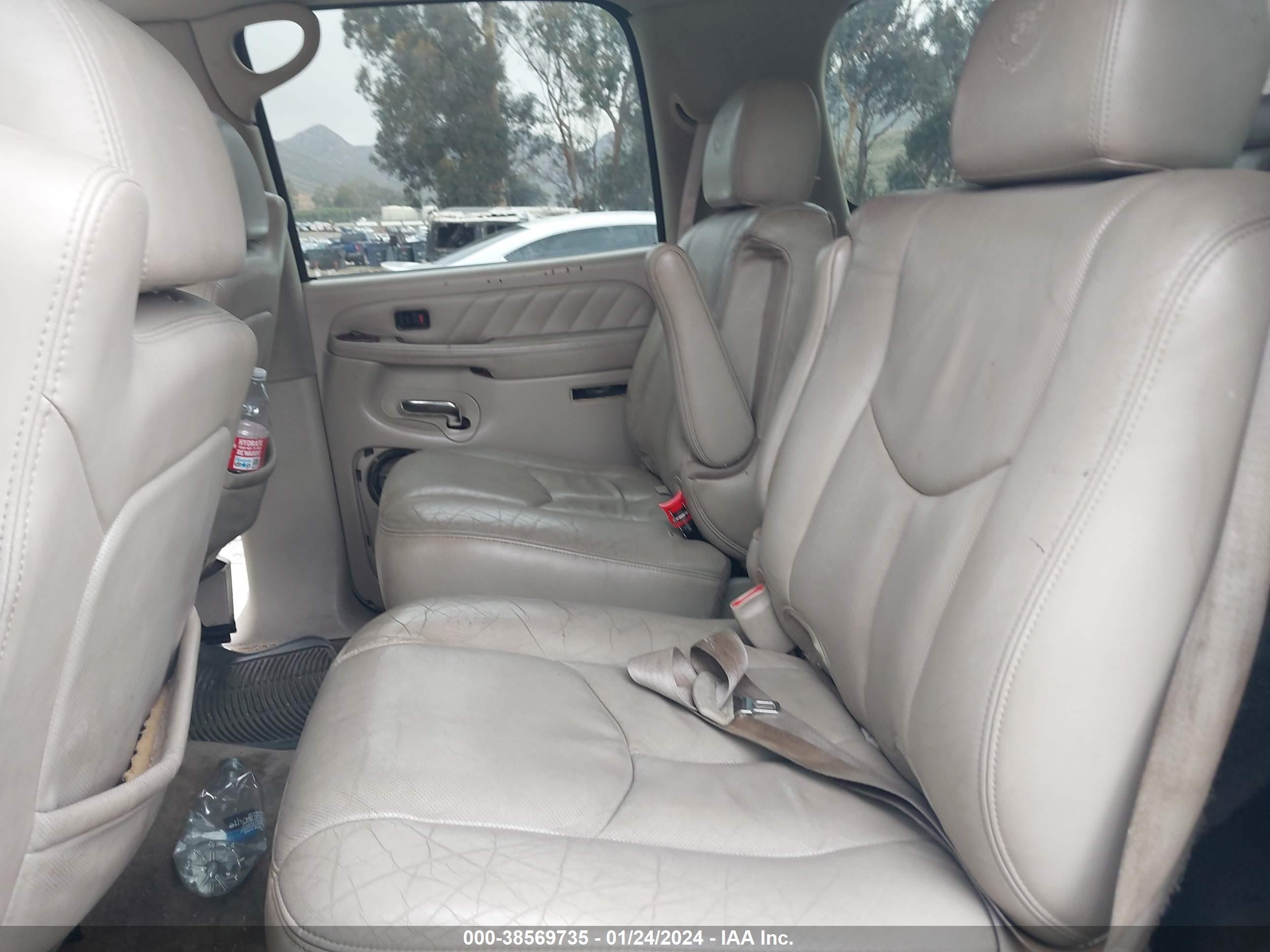 Photo 8 VIN: 3GYFK66N15G172769 - CADILLAC ESCALADE 