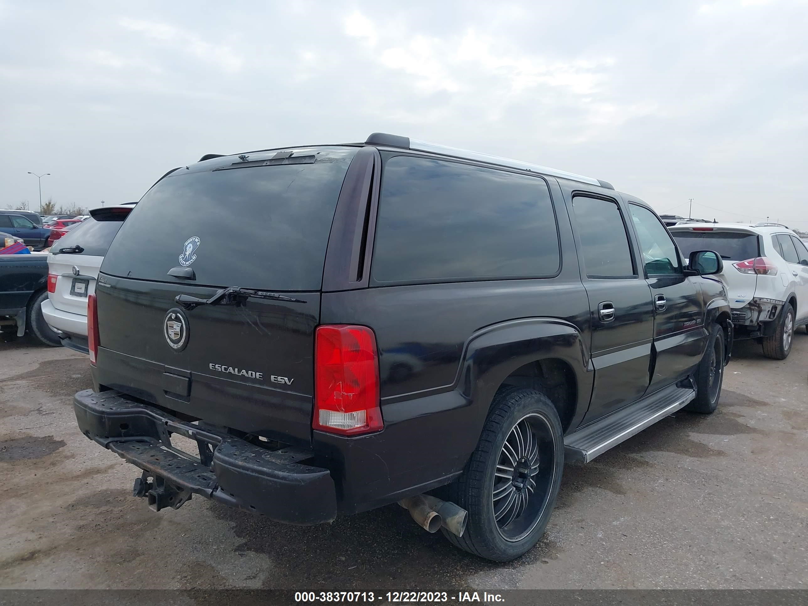 Photo 3 VIN: 3GYFK66N45G178646 - CADILLAC ESCALADE 