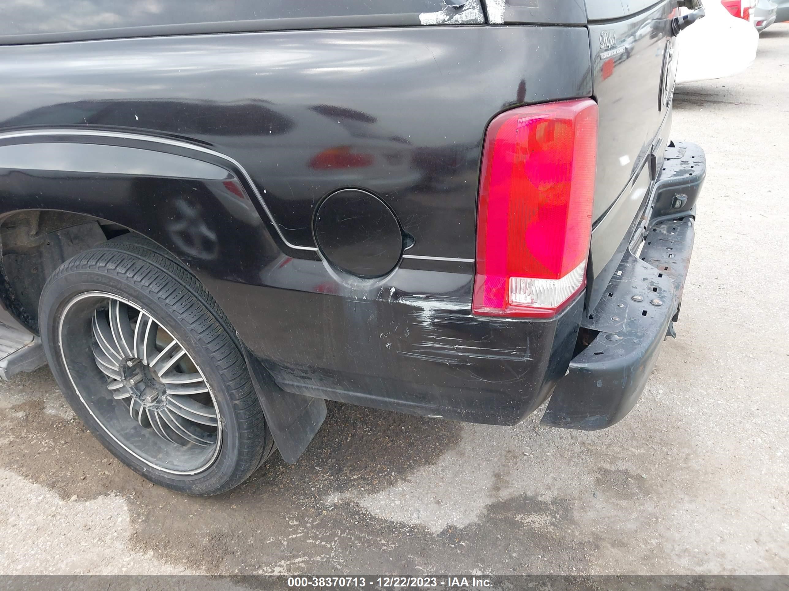 Photo 5 VIN: 3GYFK66N45G178646 - CADILLAC ESCALADE 