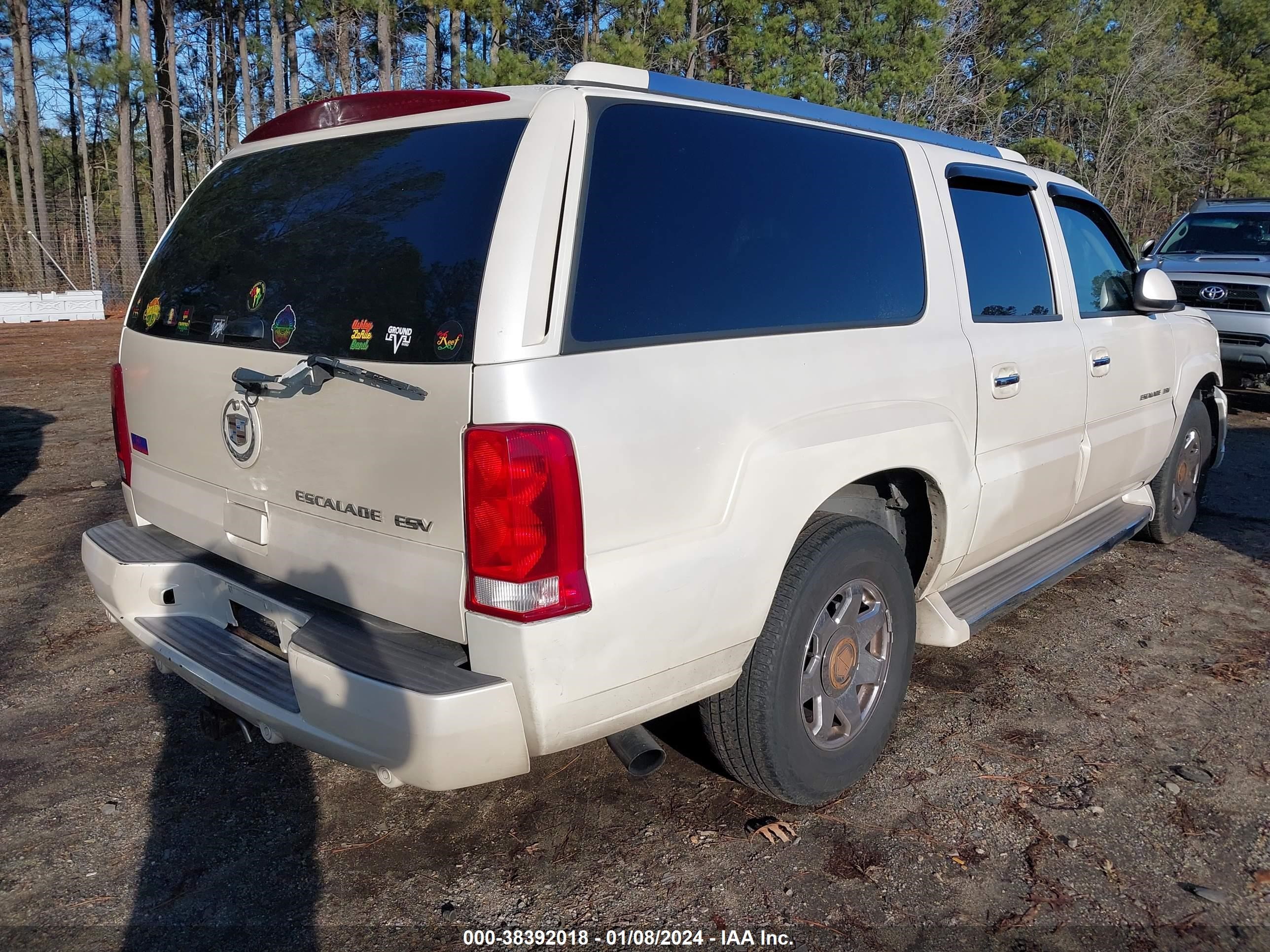 Photo 3 VIN: 3GYFK66N45G288337 - CADILLAC ESCALADE 