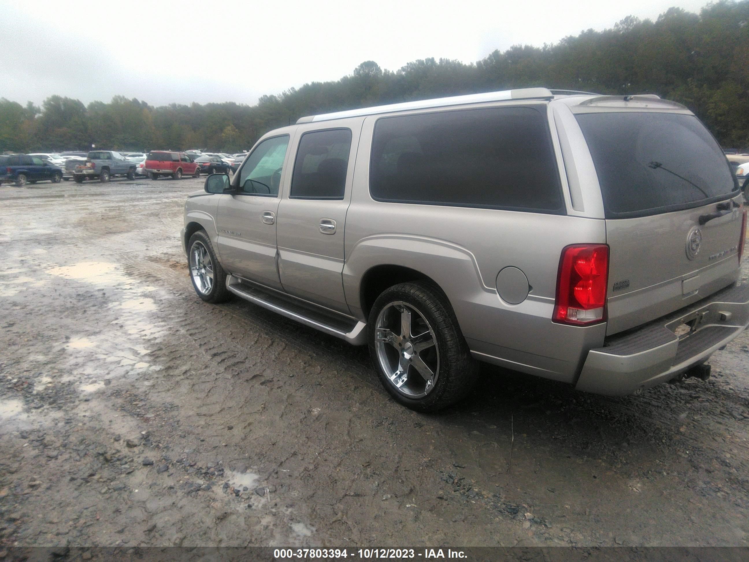 Photo 2 VIN: 3GYFK66N74G150810 - CADILLAC ESCALADE 