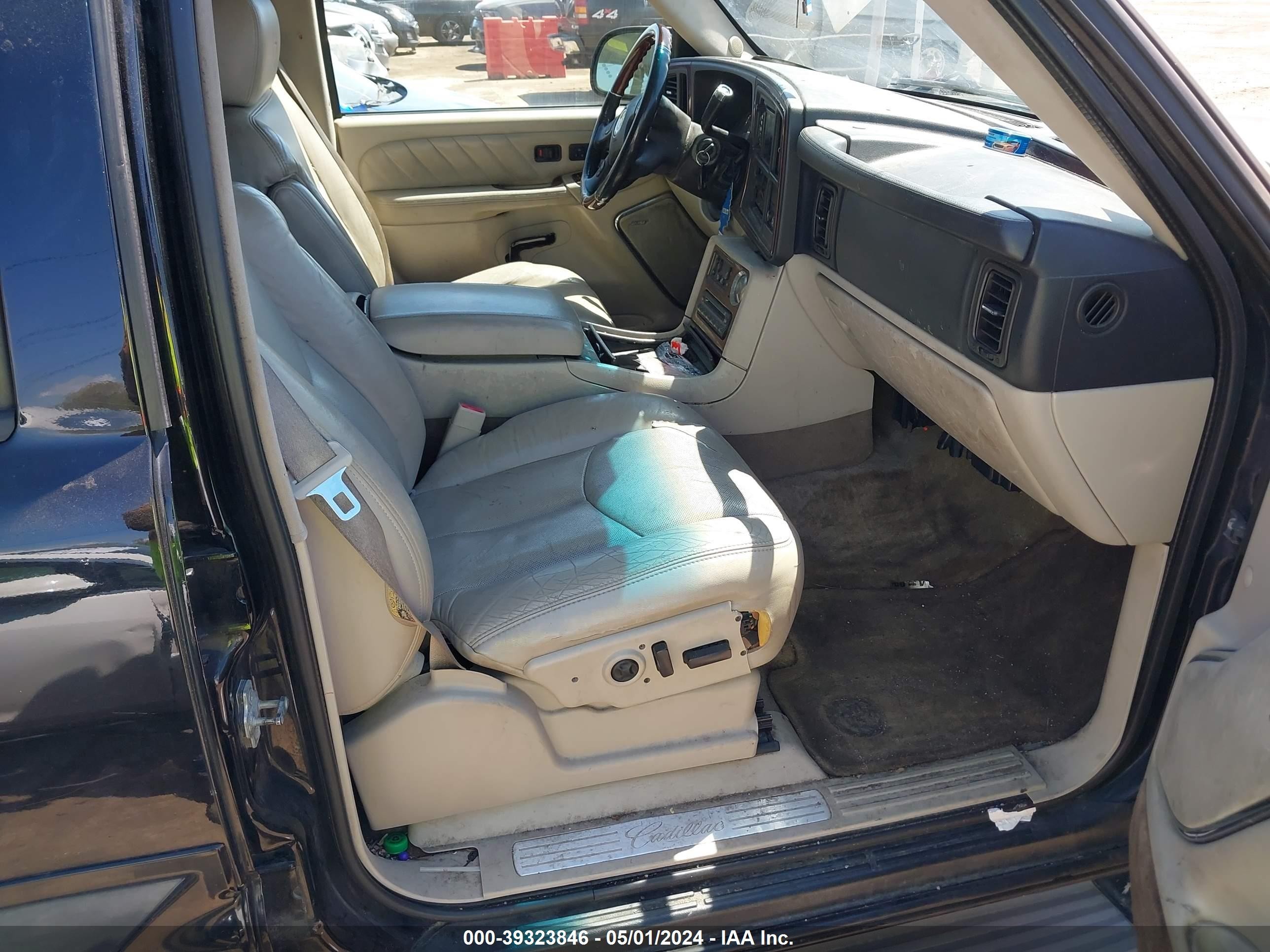 Photo 4 VIN: 3GYFK66N75G230092 - CADILLAC ESCALADE 