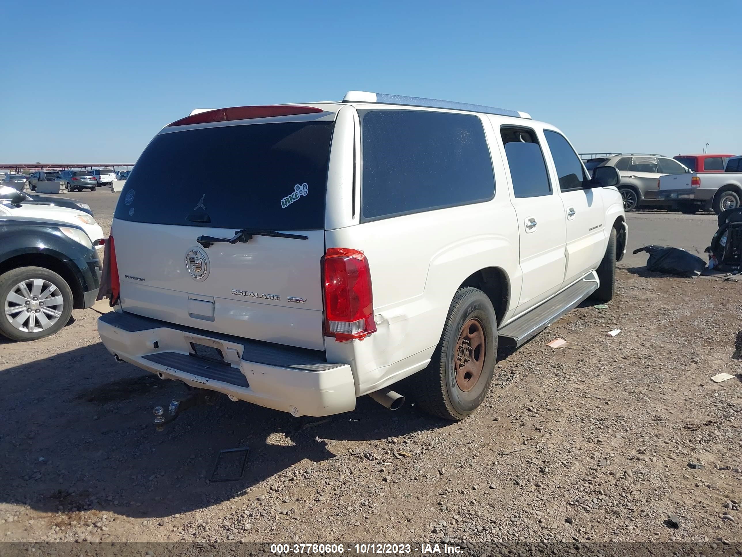 Photo 3 VIN: 3GYFK66N85G235754 - CADILLAC ESCALADE 