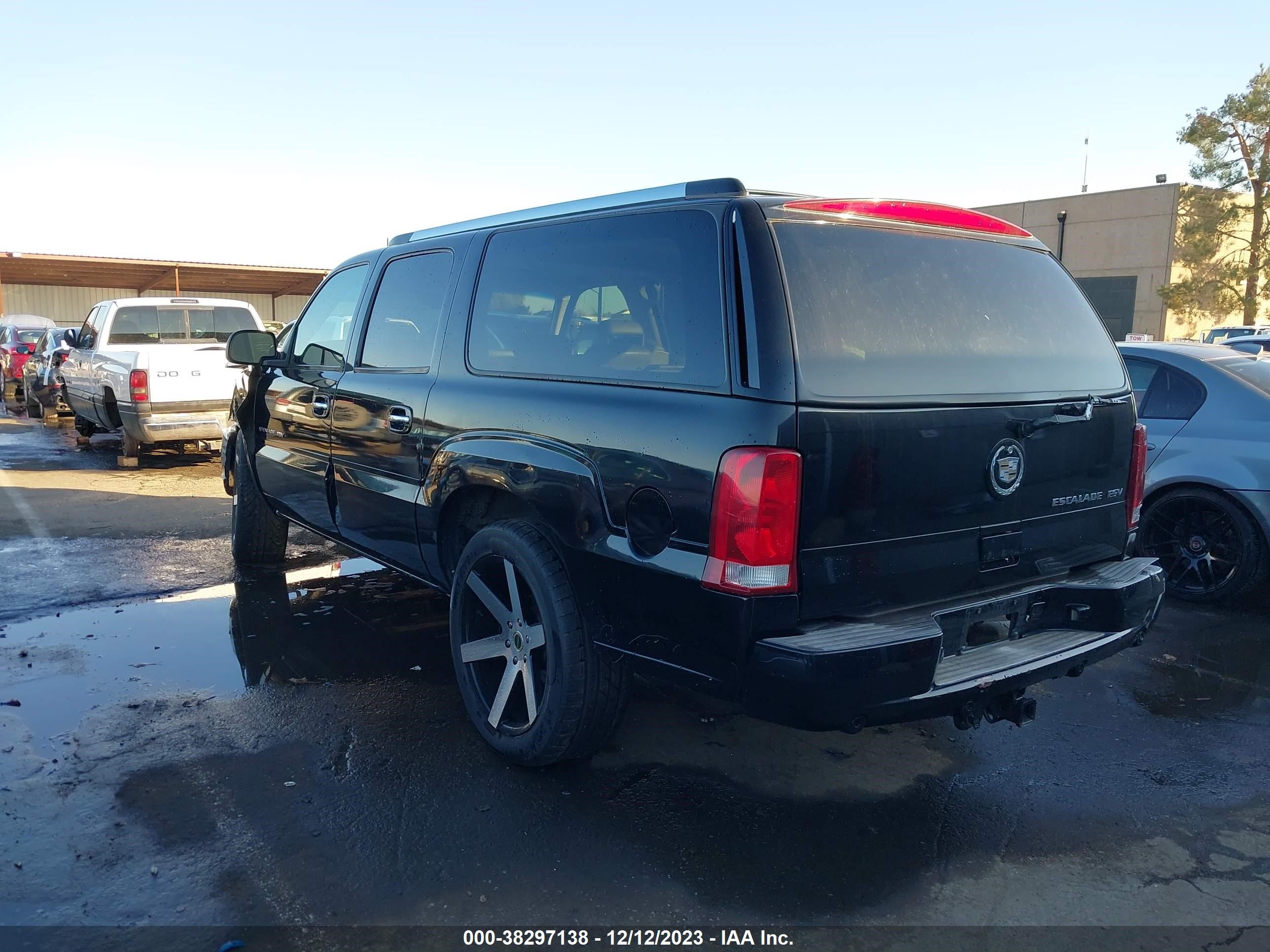 Photo 2 VIN: 3GYFK66N94G327907 - CADILLAC ESCALADE 