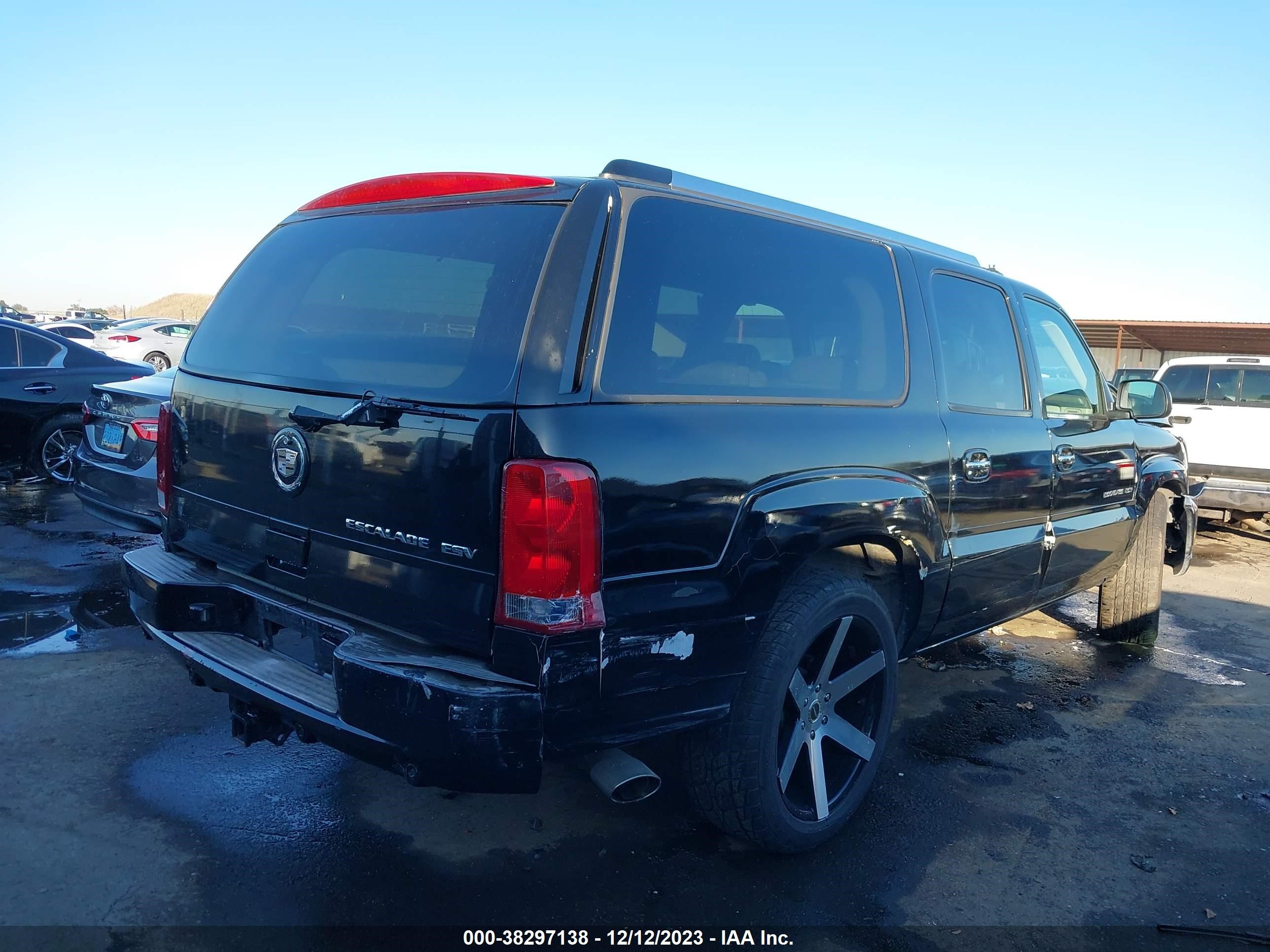 Photo 3 VIN: 3GYFK66N94G327907 - CADILLAC ESCALADE 