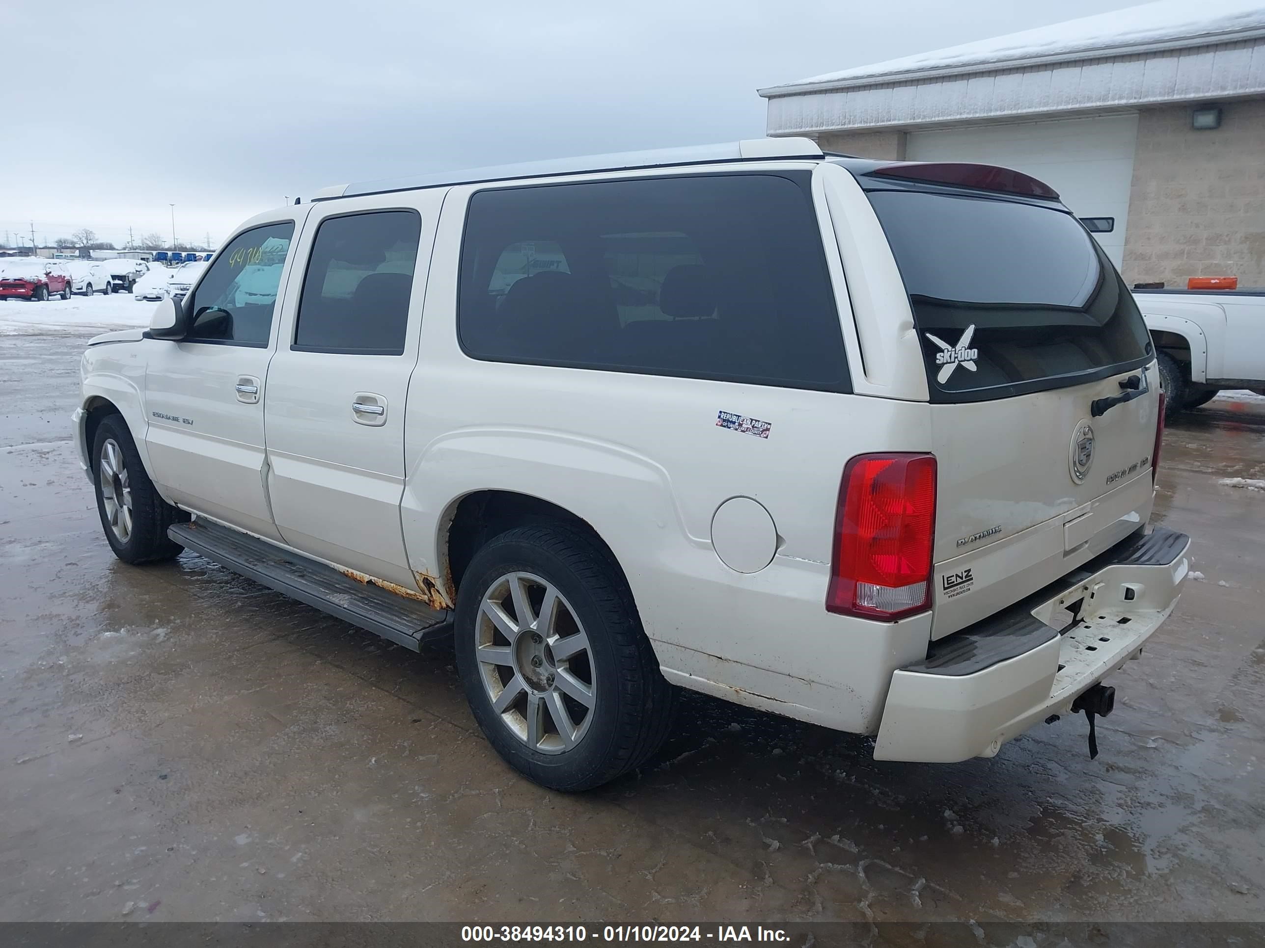 Photo 2 VIN: 3GYFK66N96G175095 - CADILLAC ESCALADE 