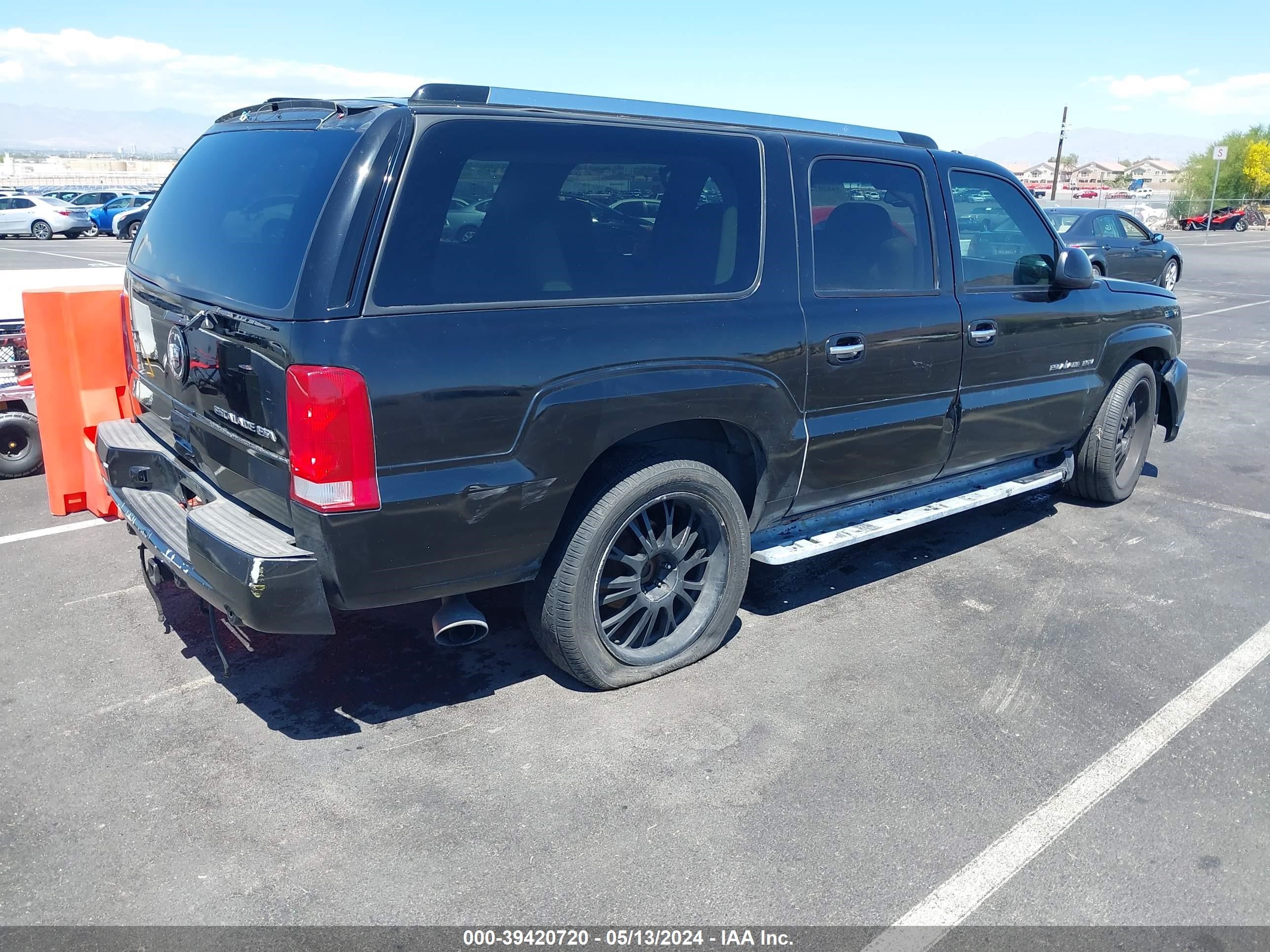 Photo 3 VIN: 3GYFK66NX4G252764 - CADILLAC ESCALADE 