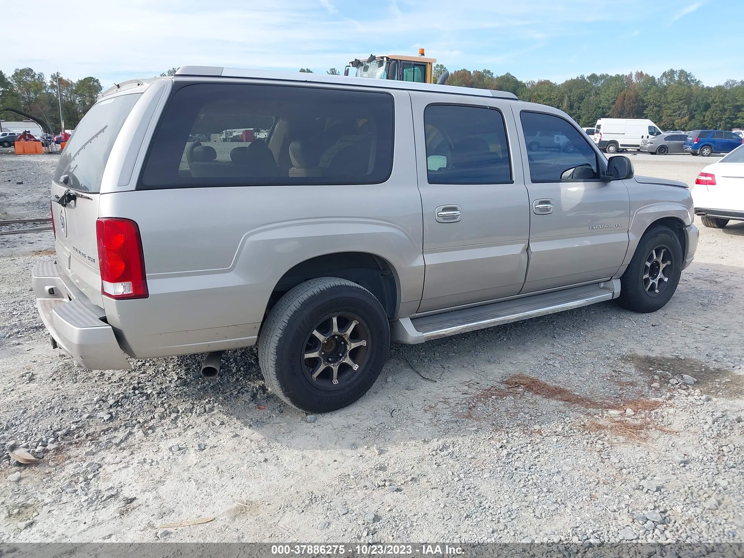 Photo 3 VIN: 3GYFK66NX6G103712 - CADILLAC ESCALADE 