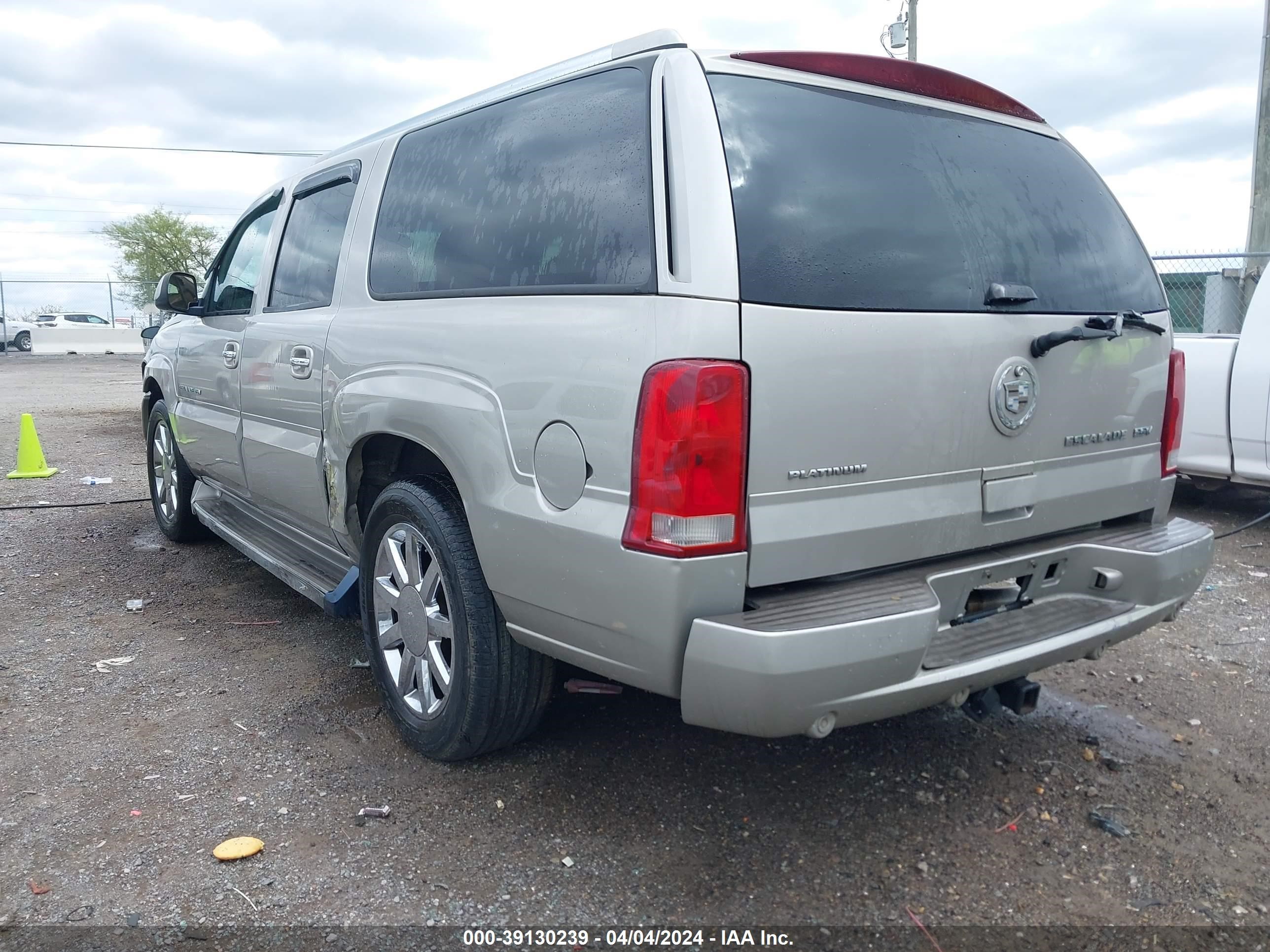 Photo 2 VIN: 3GYFK66NX6G120512 - CADILLAC ESCALADE 