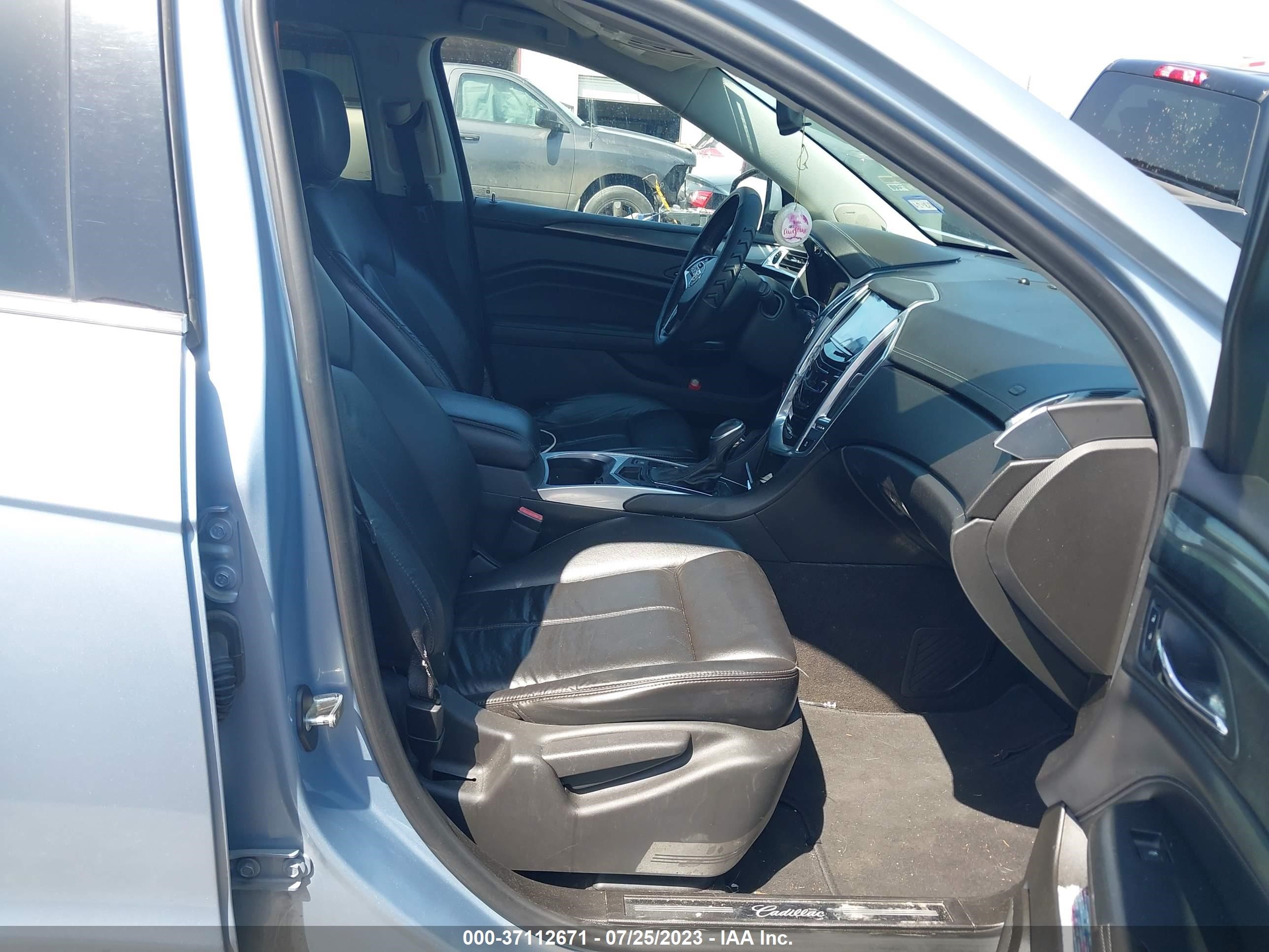 Photo 4 VIN: 3GYFNAE30DS559268 - CADILLAC SRX 