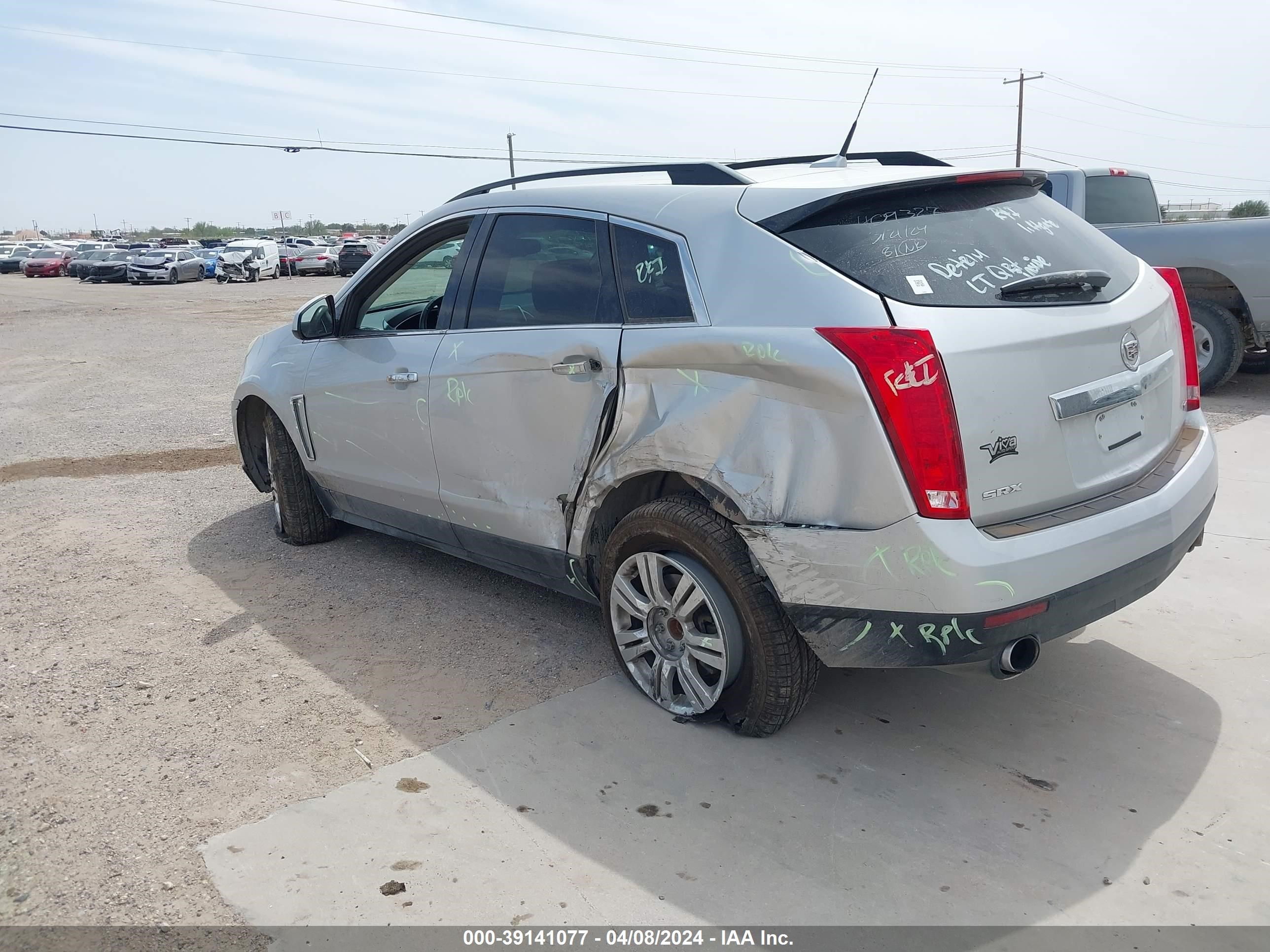 Photo 2 VIN: 3GYFNAE33DS623352 - CADILLAC SRX 