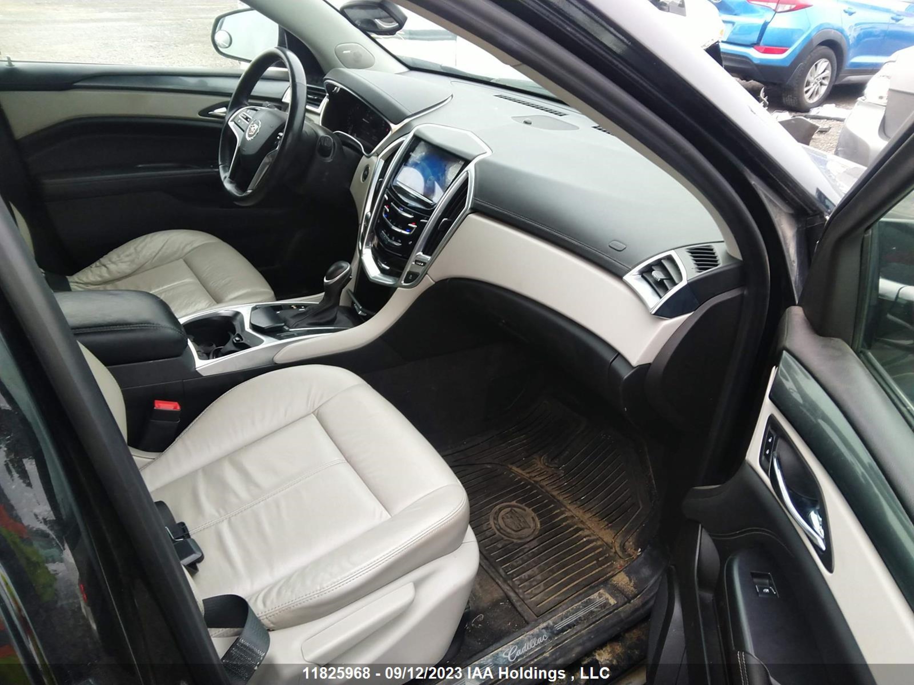 Photo 4 VIN: 3GYFNAE35ES612189 - CADILLAC SRX 