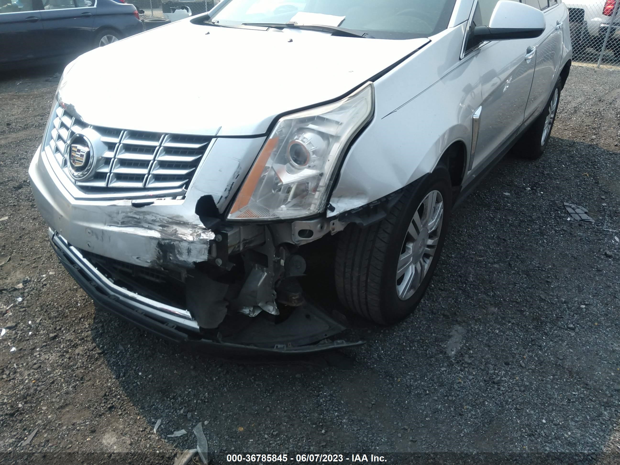 Photo 1 VIN: 3GYFNAE39FS576170 - CADILLAC SRX 