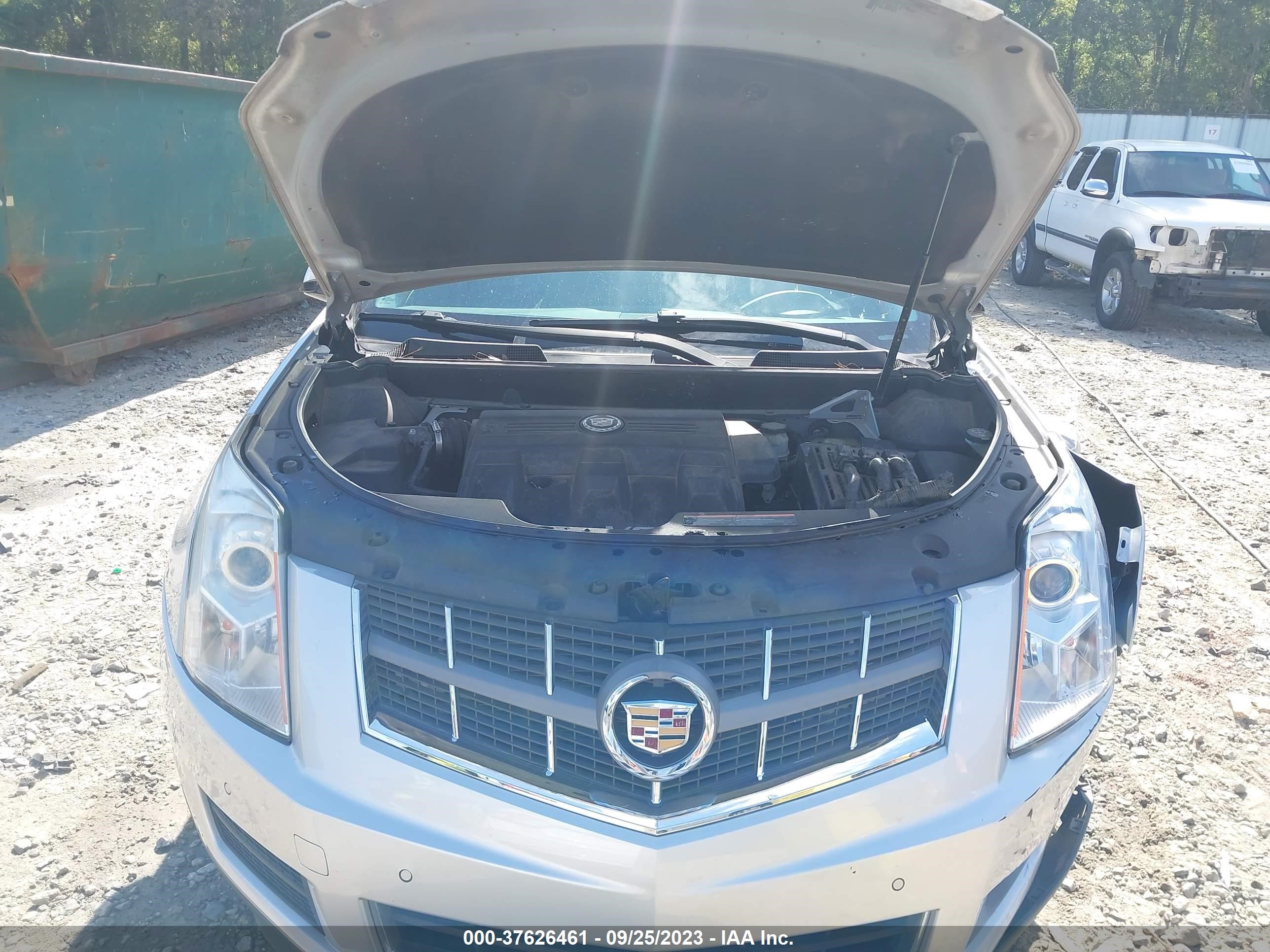 Photo 9 VIN: 3GYFNAE3XCS539799 - CADILLAC SRX 