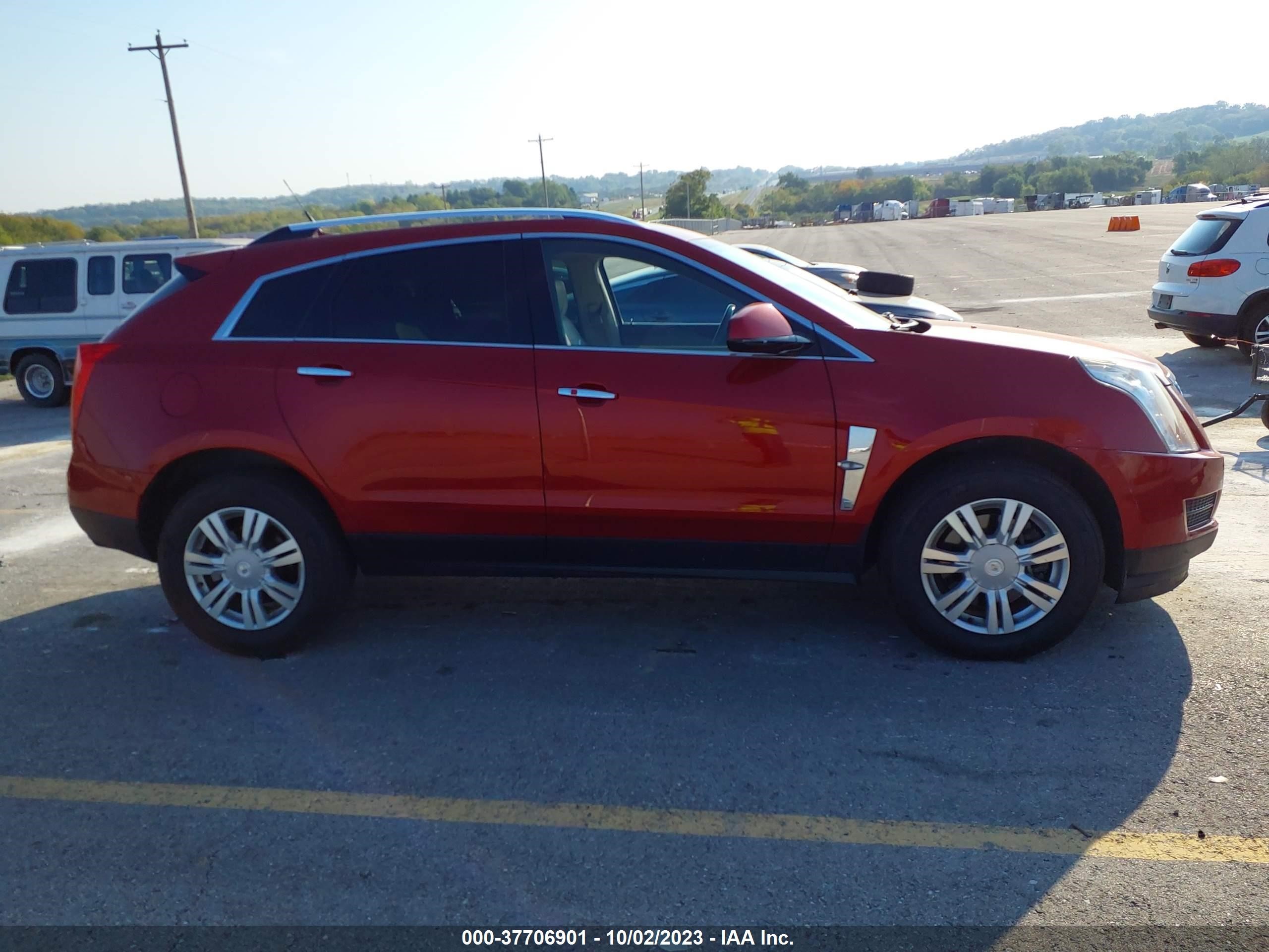 Photo 12 VIN: 3GYFNAE3XCS648859 - CADILLAC SRX 