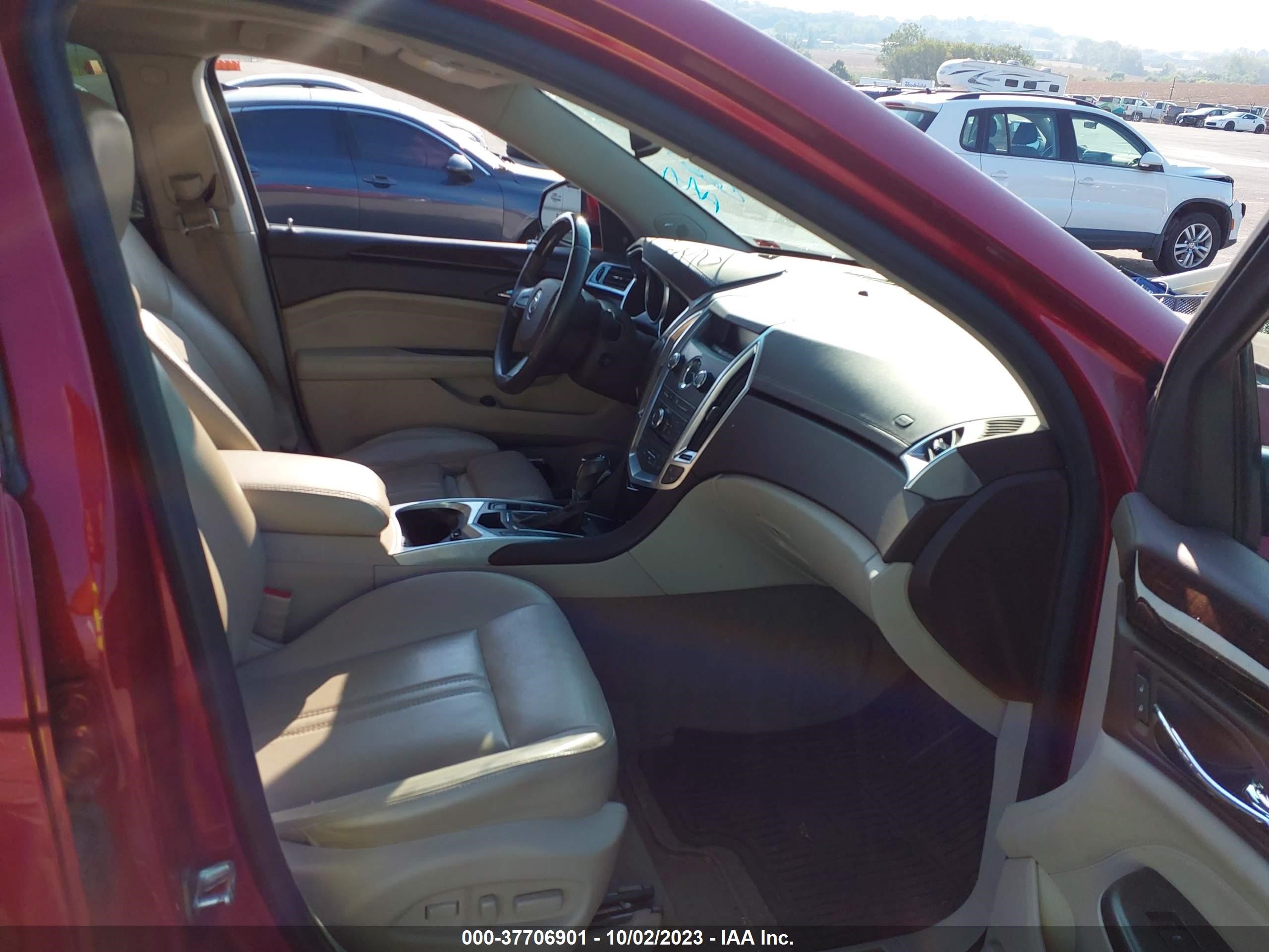 Photo 4 VIN: 3GYFNAE3XCS648859 - CADILLAC SRX 