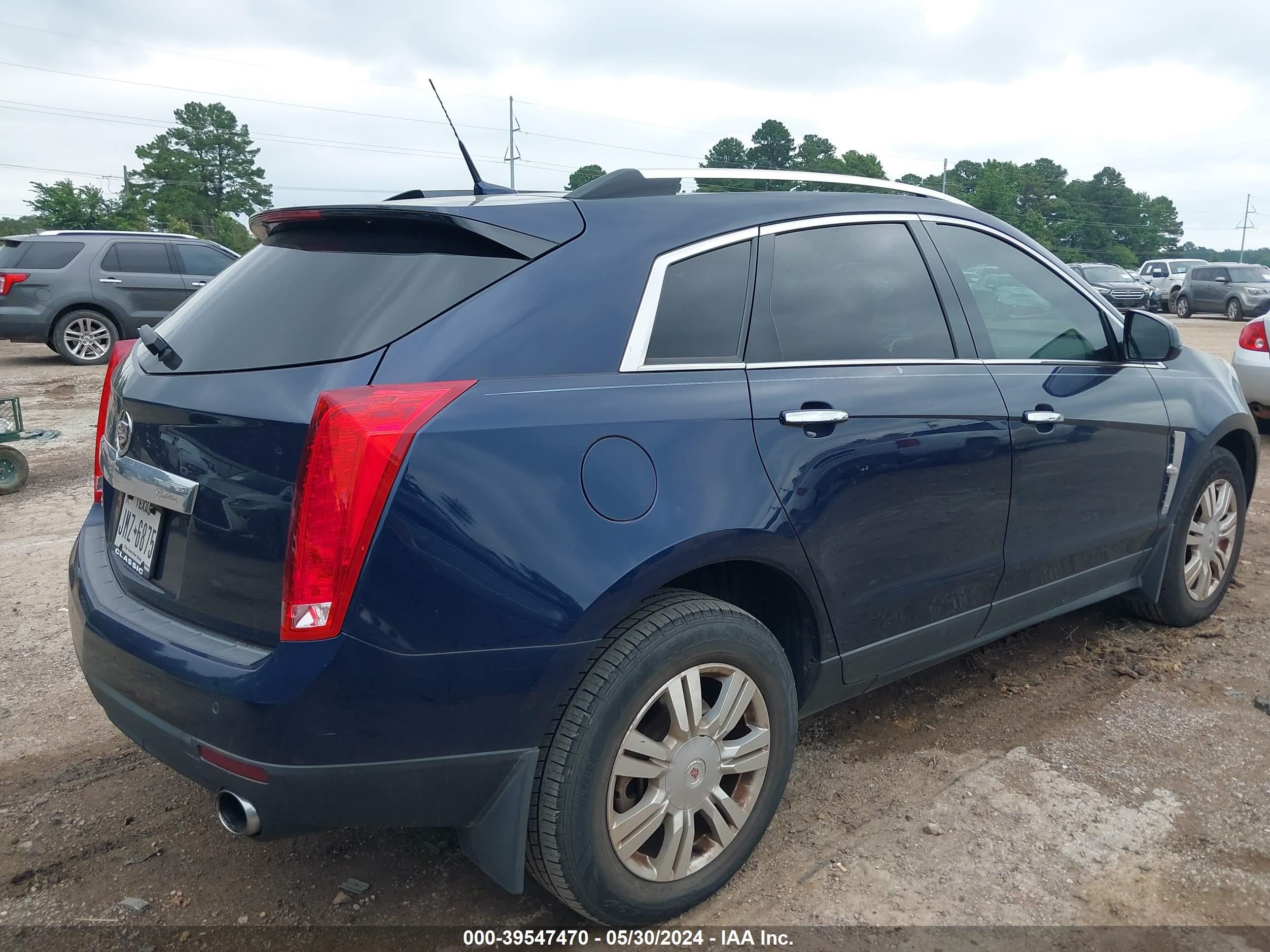 Photo 3 VIN: 3GYFNAEY0AS656218 - CADILLAC SRX 