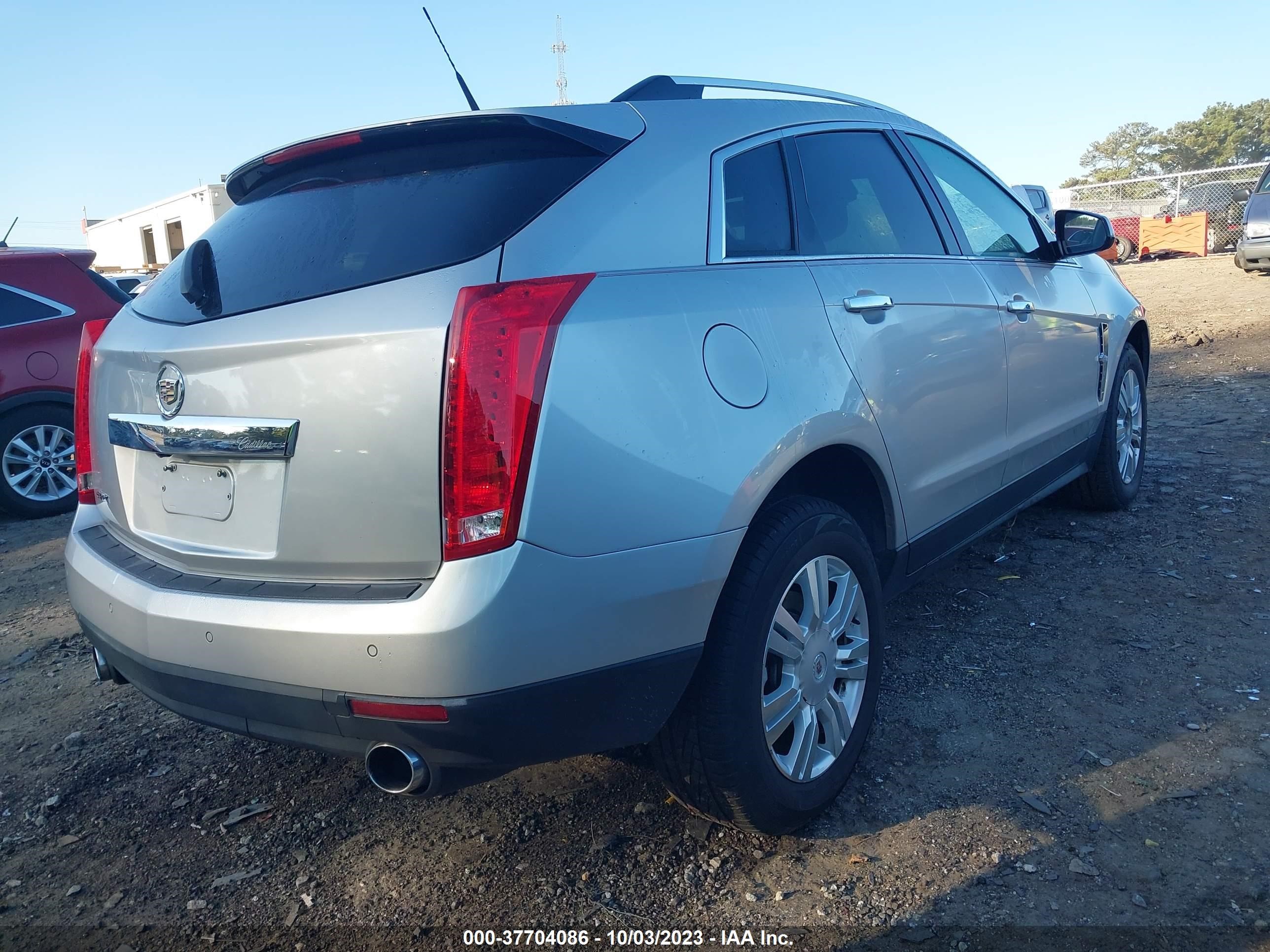 Photo 3 VIN: 3GYFNAEY0AS656333 - CADILLAC SRX 