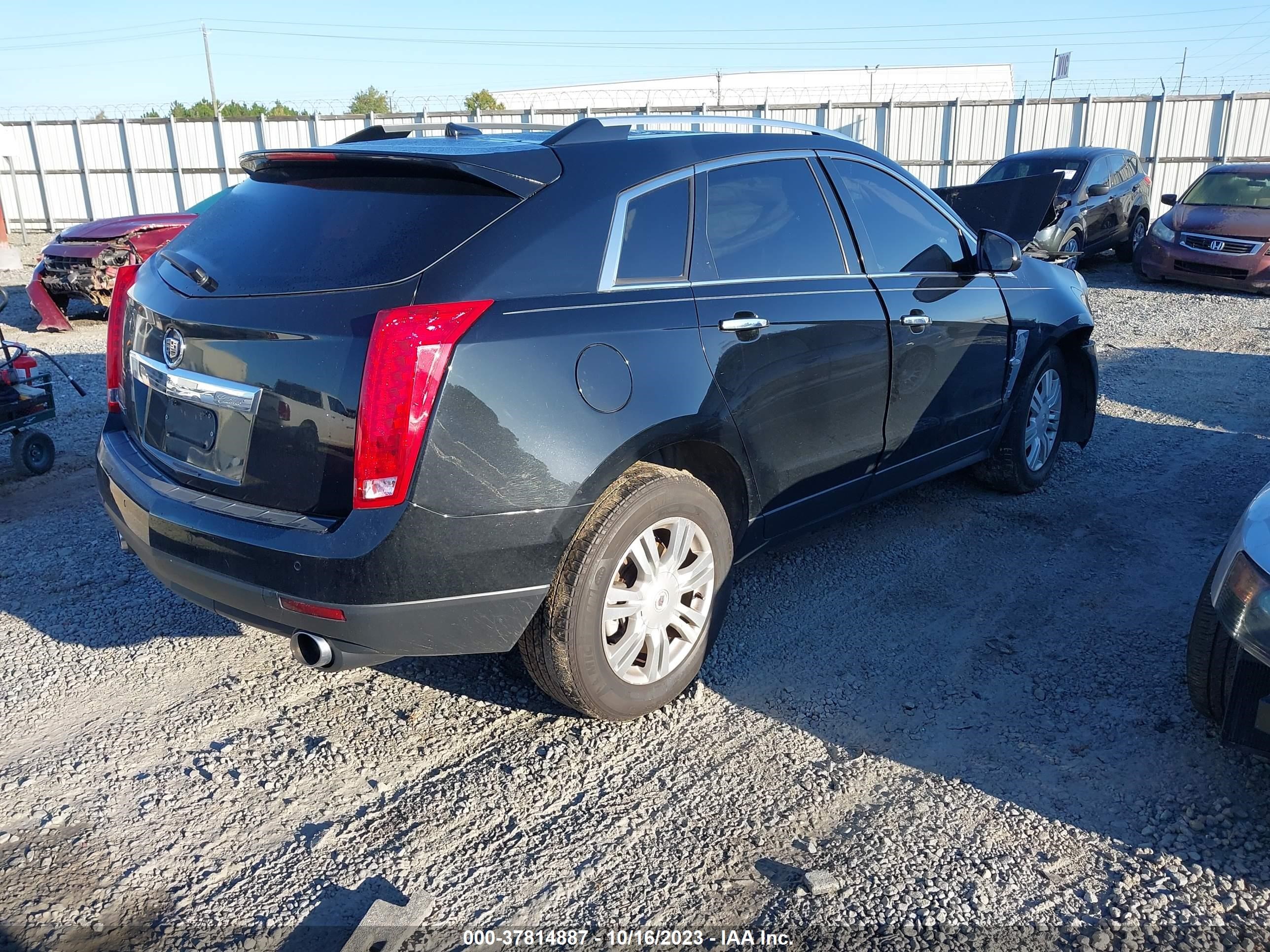 Photo 3 VIN: 3GYFNAEY2AS636570 - CADILLAC SRX 