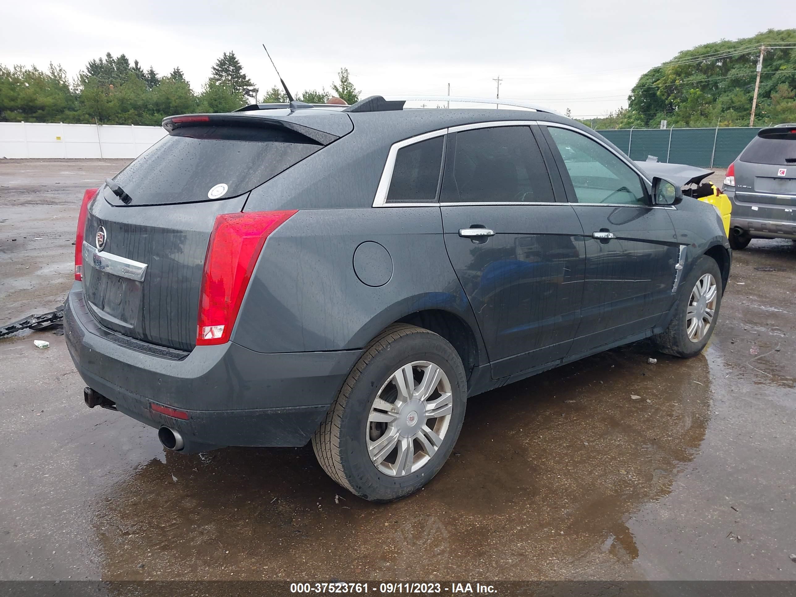 Photo 3 VIN: 3GYFNAEY5AS656621 - CADILLAC SRX 