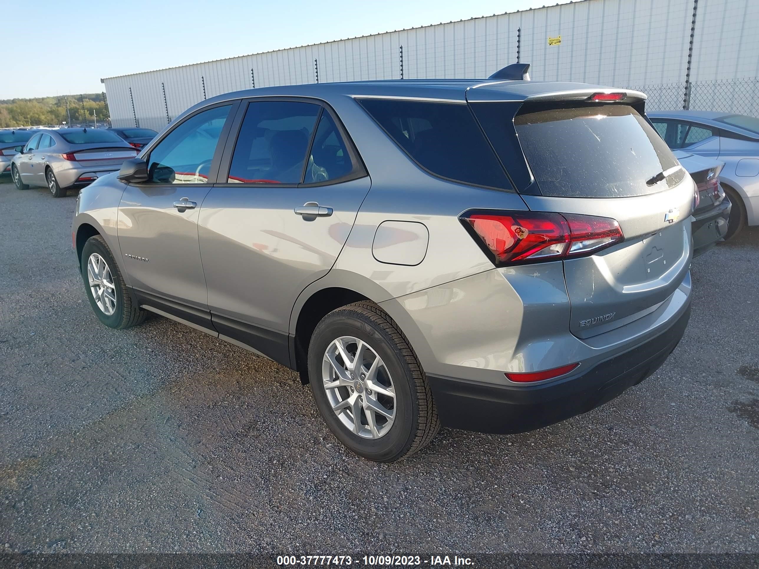 Photo 2 VIN: 3GYFNAEY7BS565125 - CHEVROLET EQUINOX 