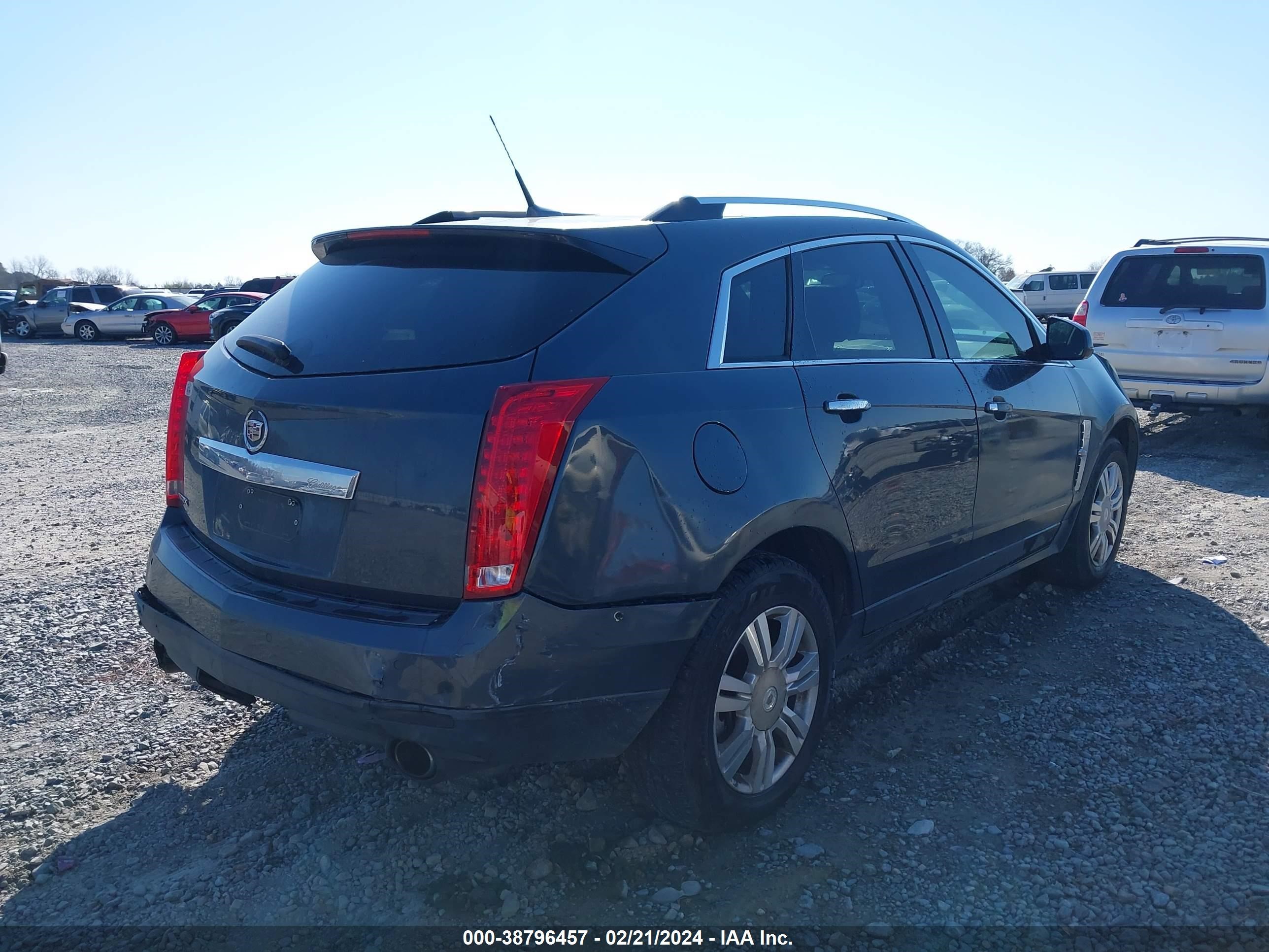 Photo 3 VIN: 3GYFNAEY9AS650742 - CADILLAC SRX 