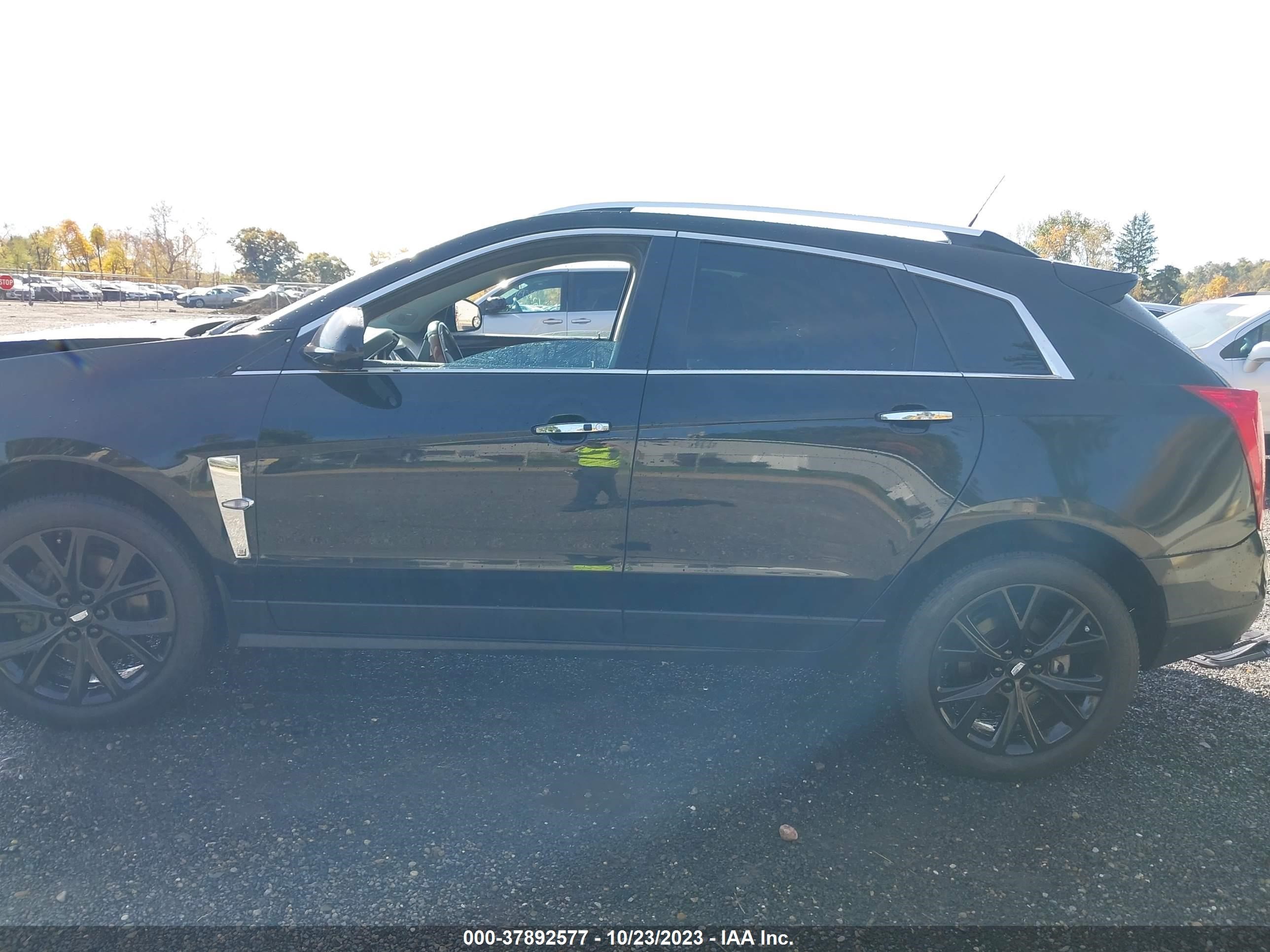 Photo 14 VIN: 3GYFNAEY9BS562341 - CADILLAC SRX 