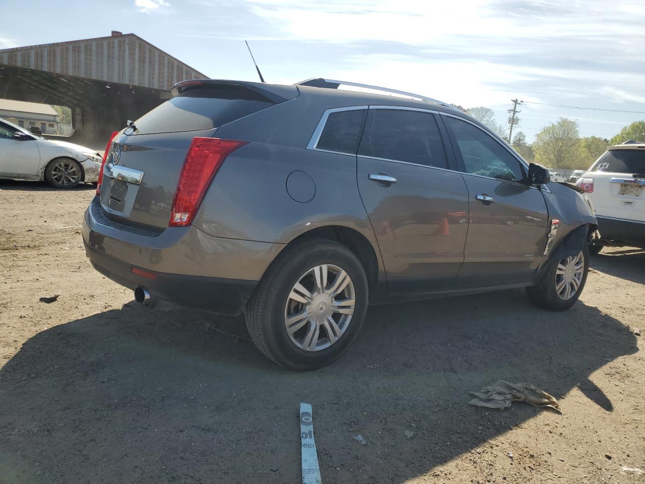 Photo 2 VIN: 3GYFNAEY9BS601817 - CADILLAC SRX 