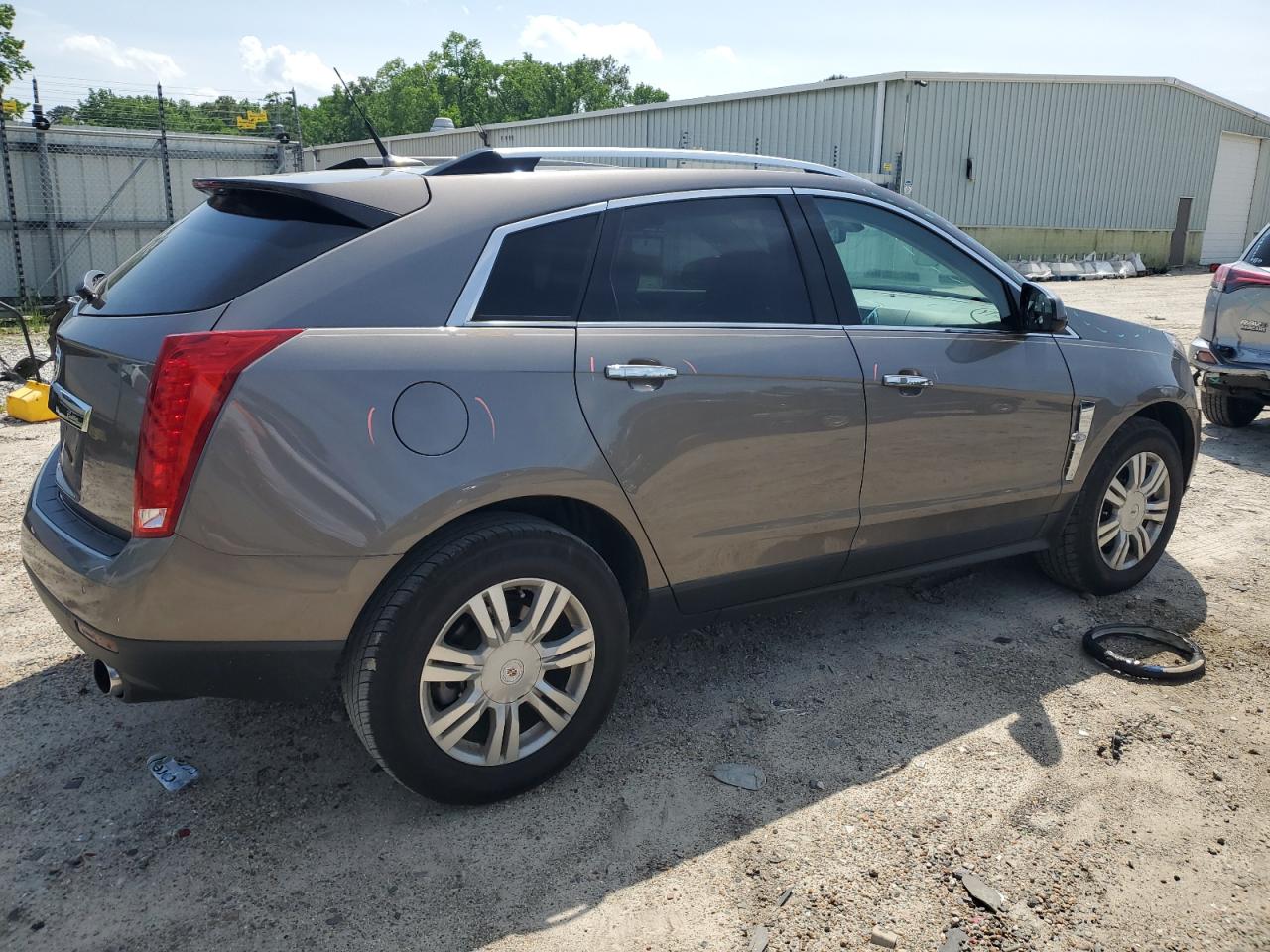 Photo 2 VIN: 3GYFNAEY9BS677022 - CADILLAC SRX 