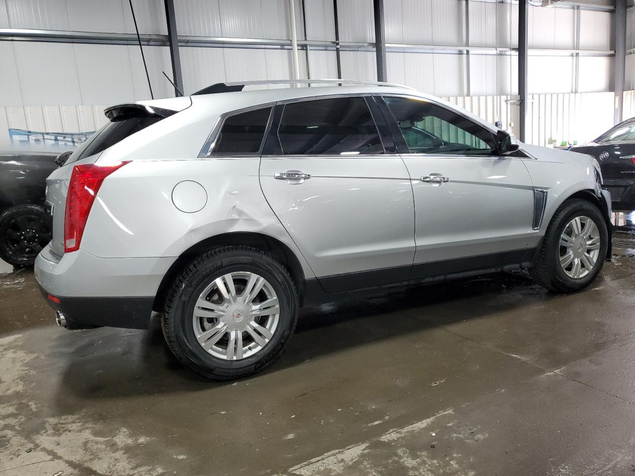 Photo 2 VIN: 3GYFNBE30FS613662 - CADILLAC SRX 